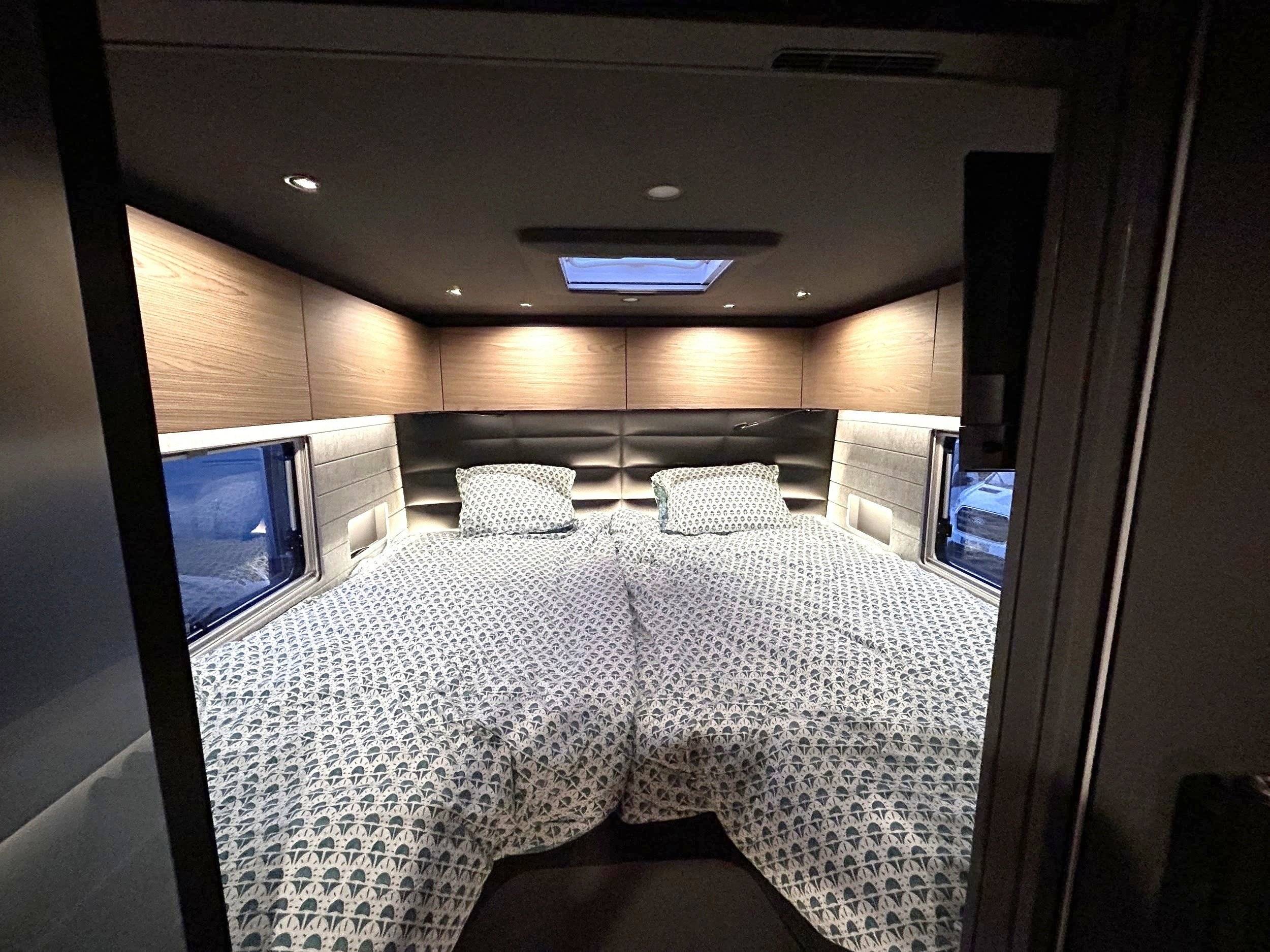 llits Mercedes 2,15 l 163 ch - Yescapa