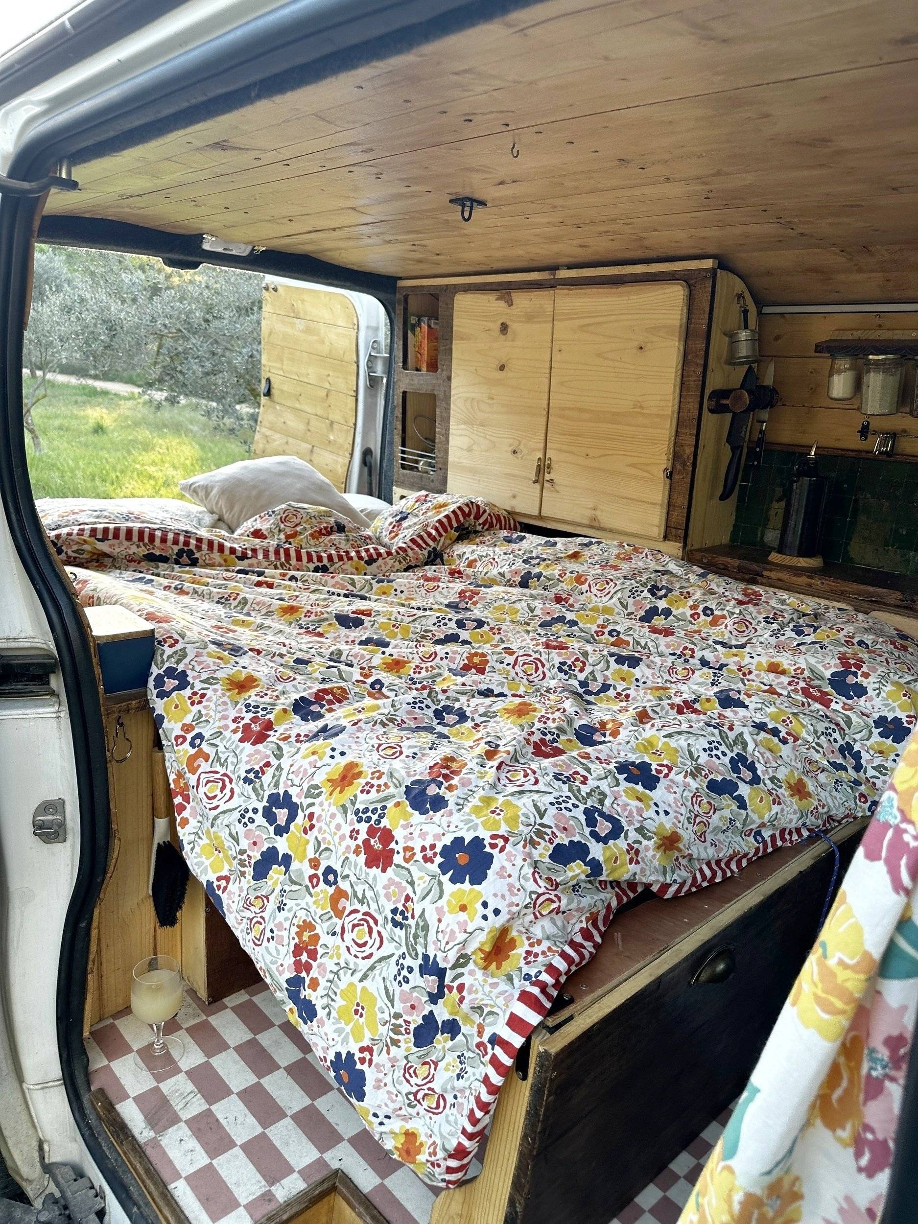 llits Renault Trafic III 1.6 dci - Yescapa