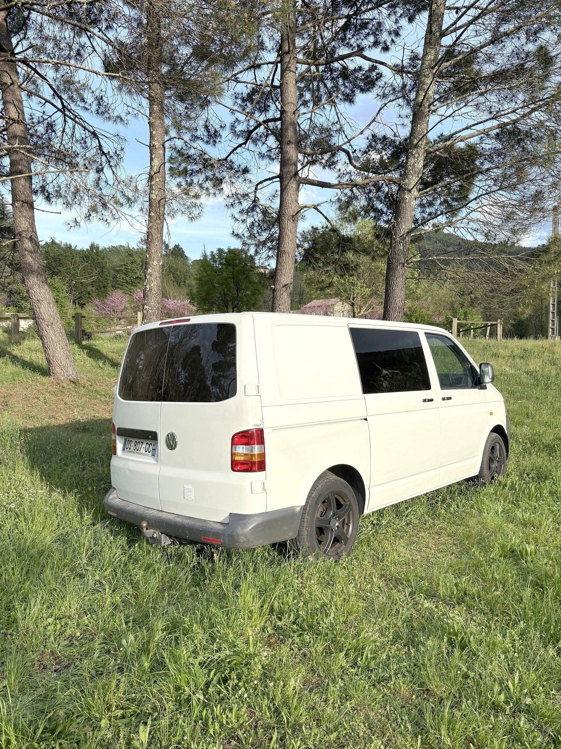 Volkswagen T5 2,5 l 130 ch