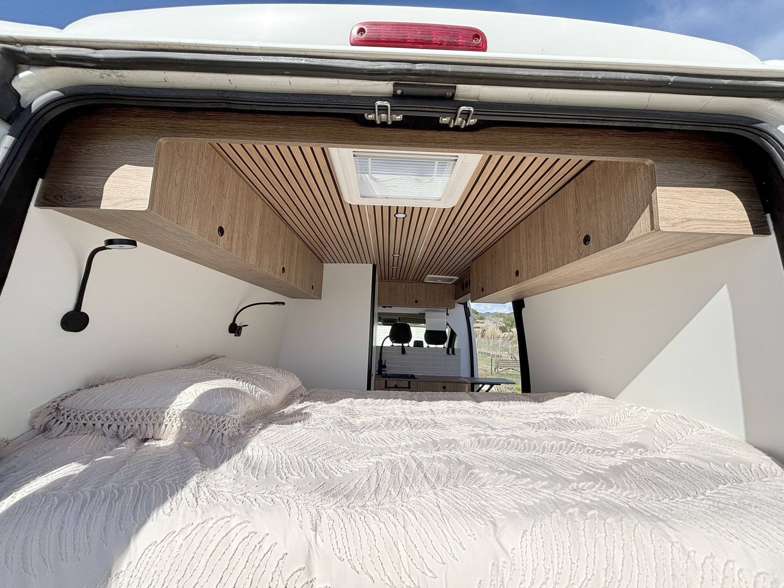 Couchages Peugeot Boxer 2,0 l 130 ch - Yescapa