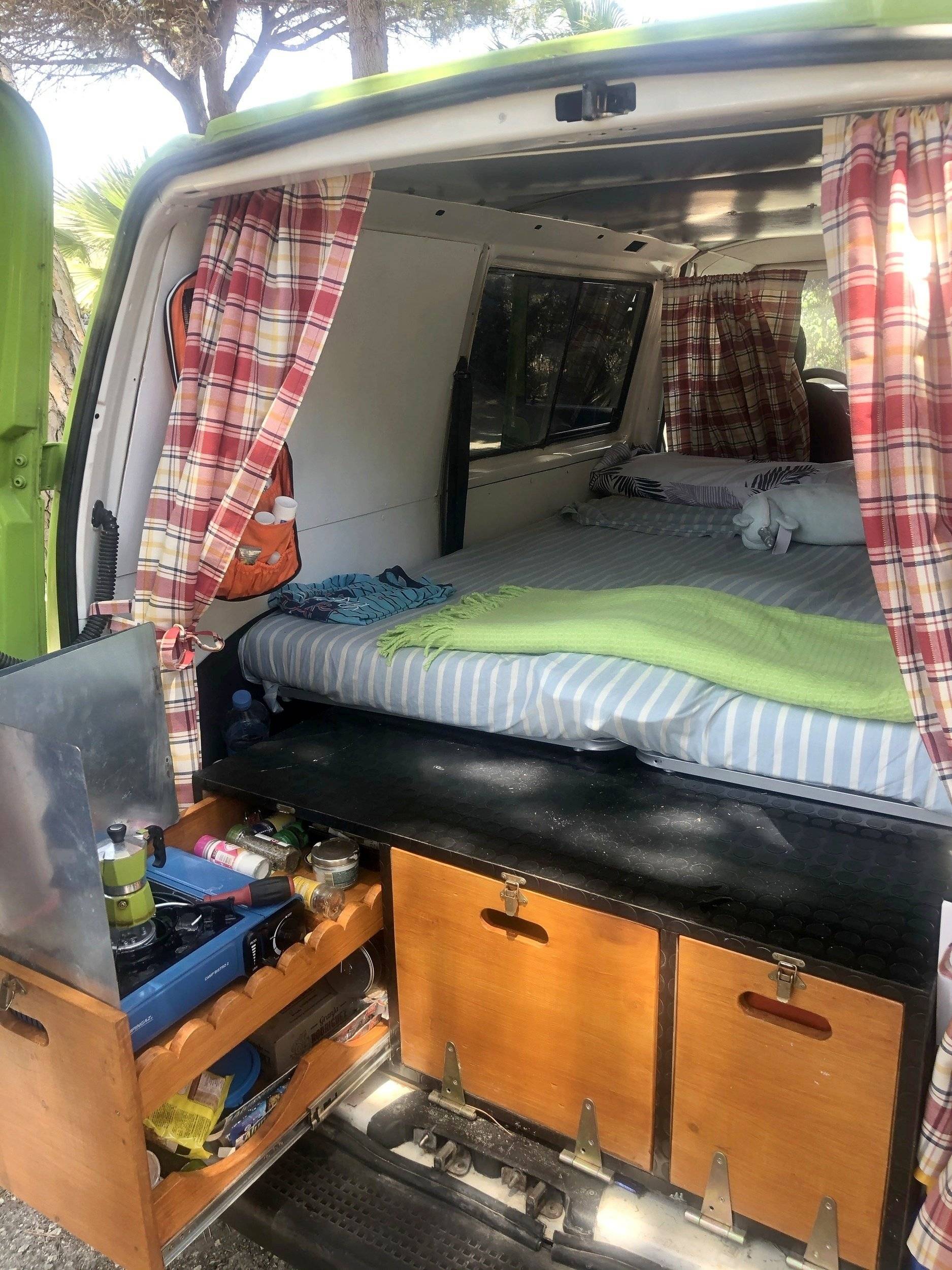 Volkswagen Caddy 2,5 l TDI 102 ch