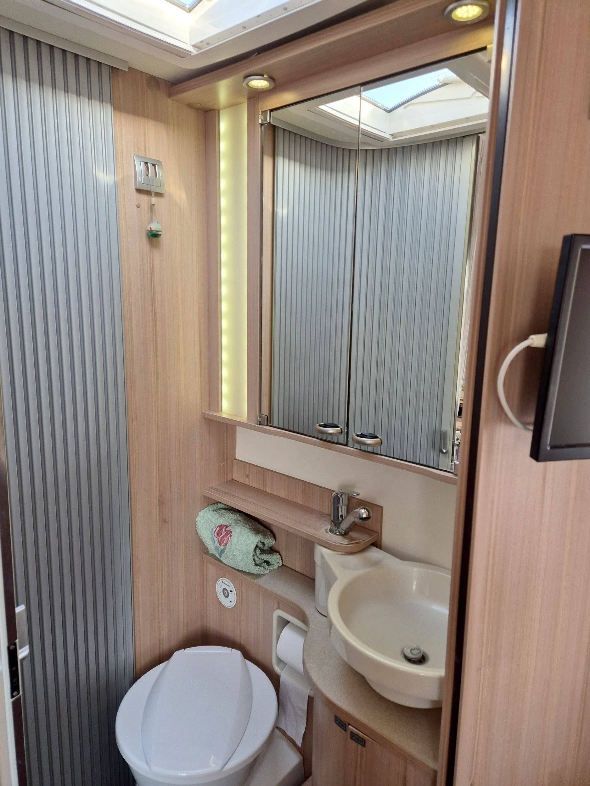 Bürstner Bürstner Ixeo Plus IT 724