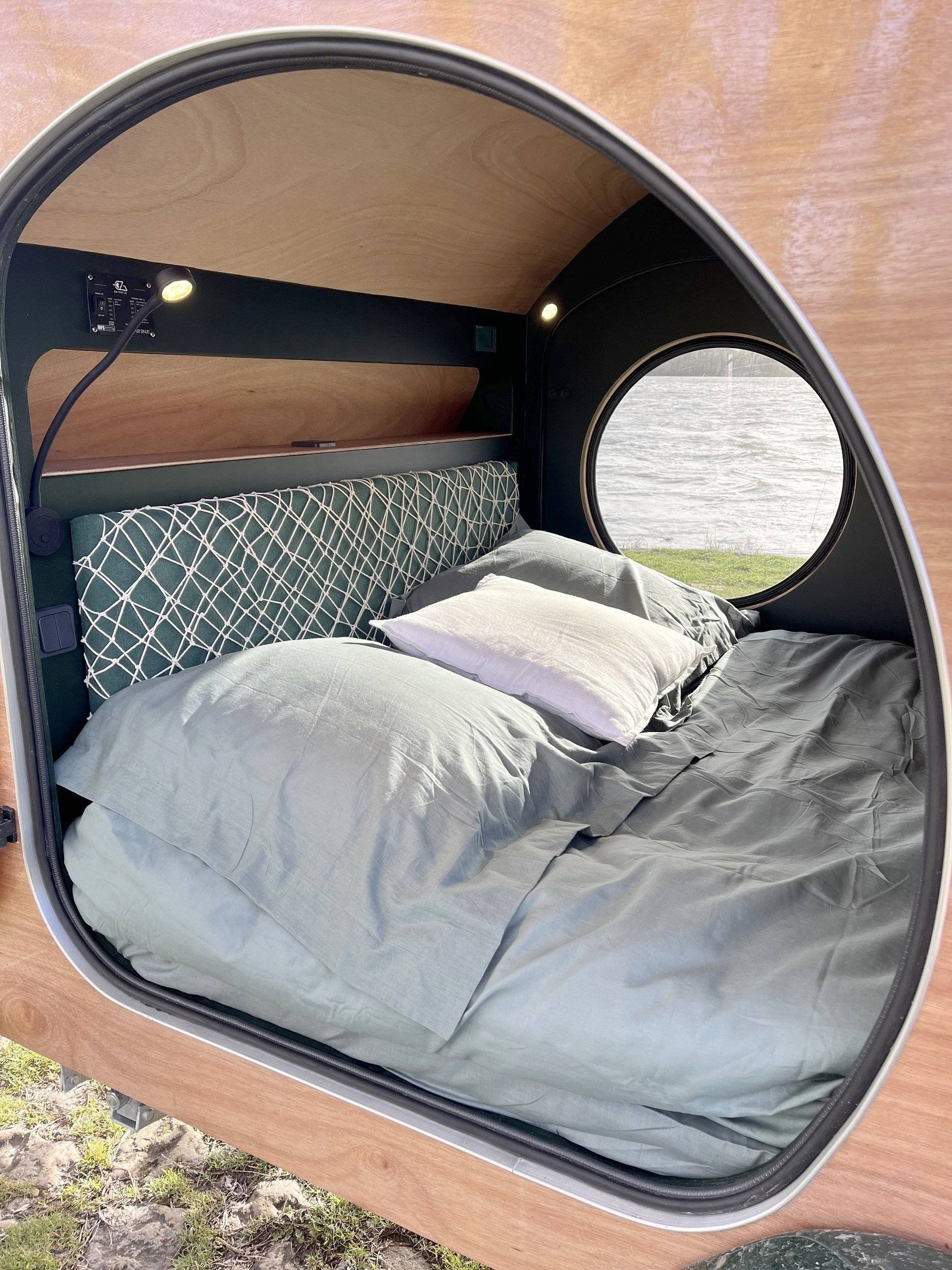 Les Petites Voyageuses  Les Petites Voyageuses