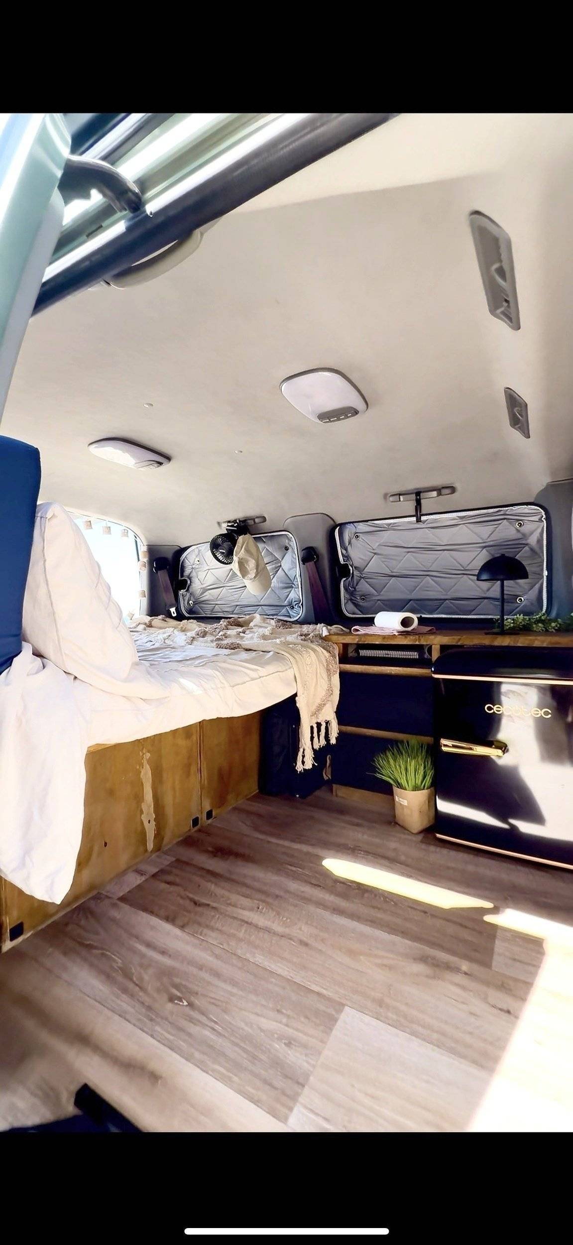 Comedor Hyundai H1 4x4 - Yescapa