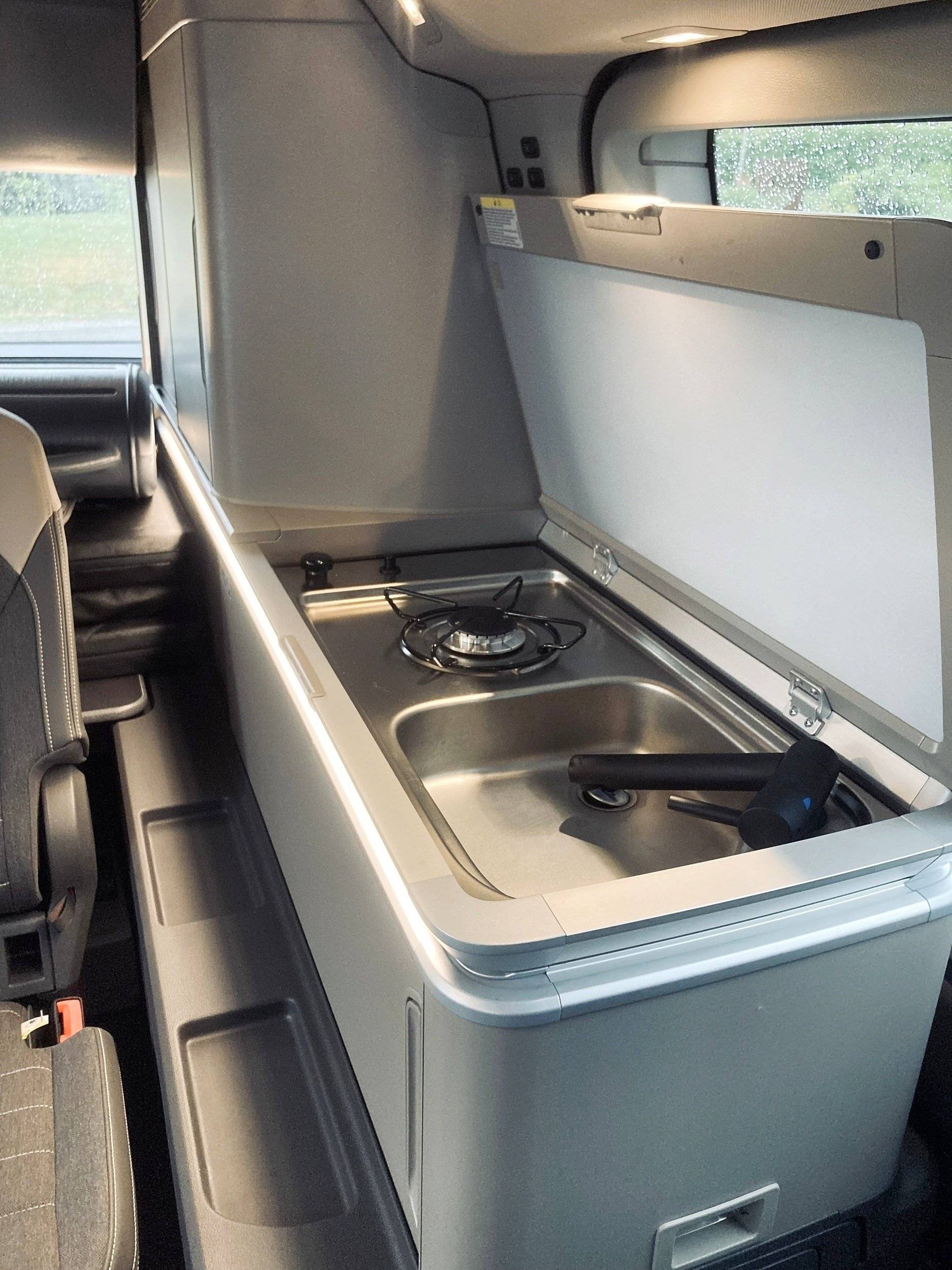Angolo cucina Volkswagen VOLKSWAGEN CALIFORNIA - Yescapa