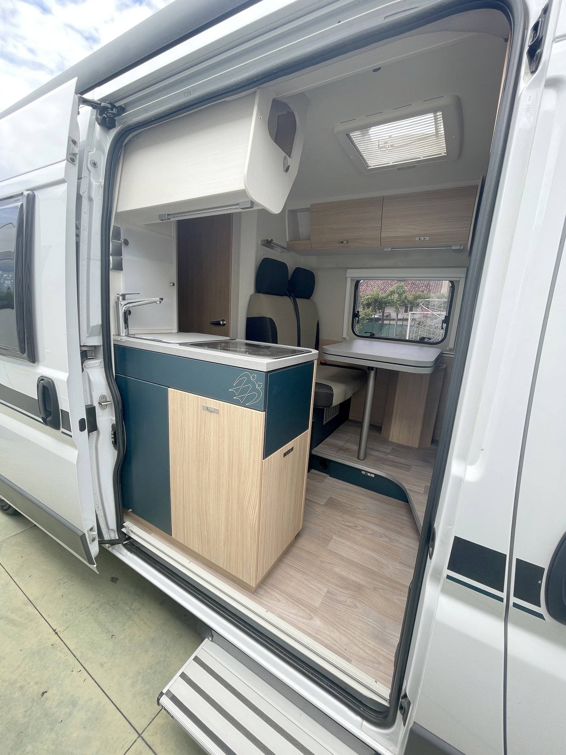 Dinette Fiat Fiat Multijet 2   2,3 L   150 CV - Yescapa