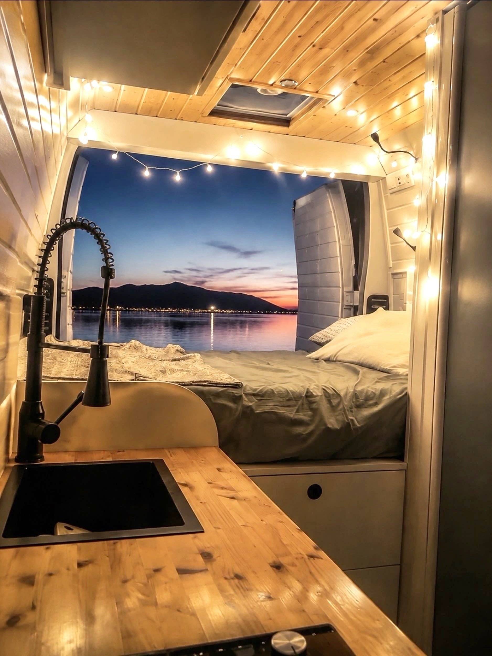 Berth Fiat Ducato 2,3 l 177 ch - Yescapa