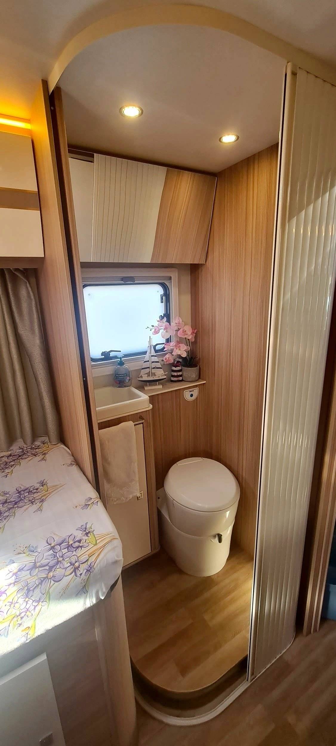 Renault Ahorn Canada