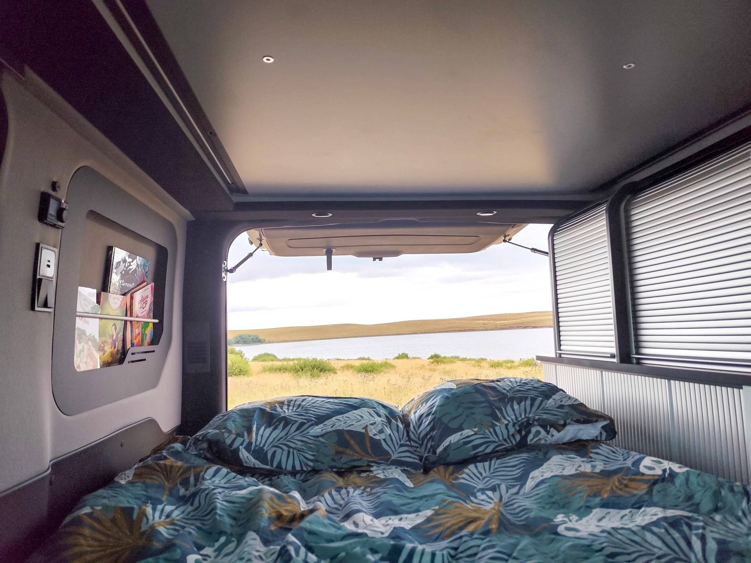 Couchages Renault Trafic 150cv Boite auto - Yescapa