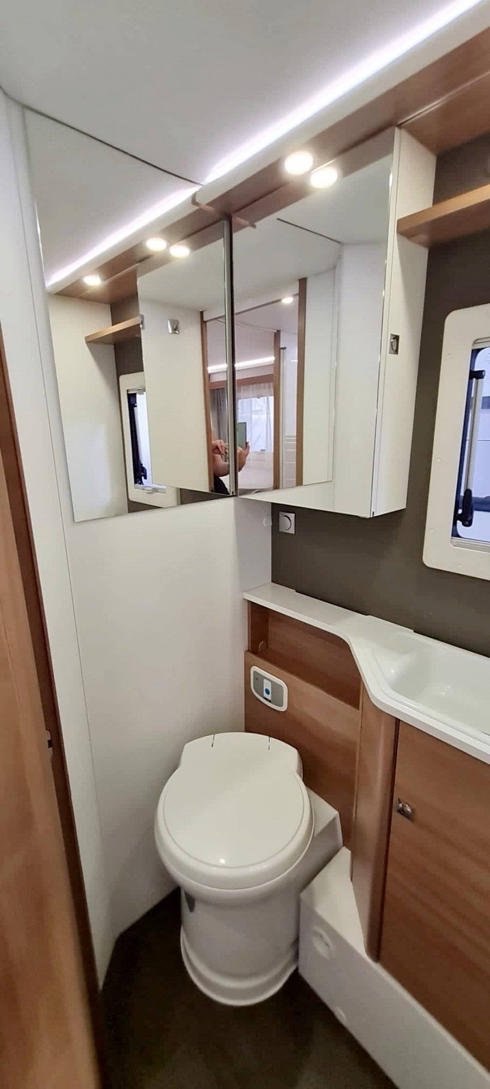 Adria Matrix Axess 650 SL