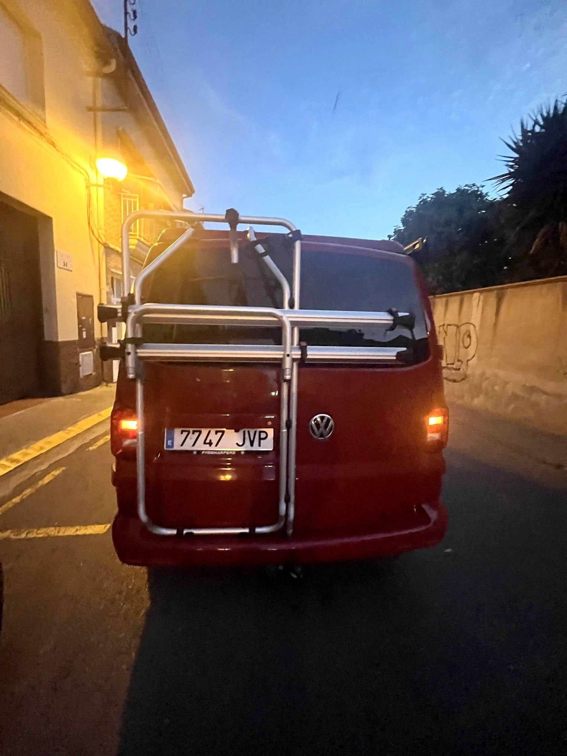 transporter Transporter T6 (Roja)