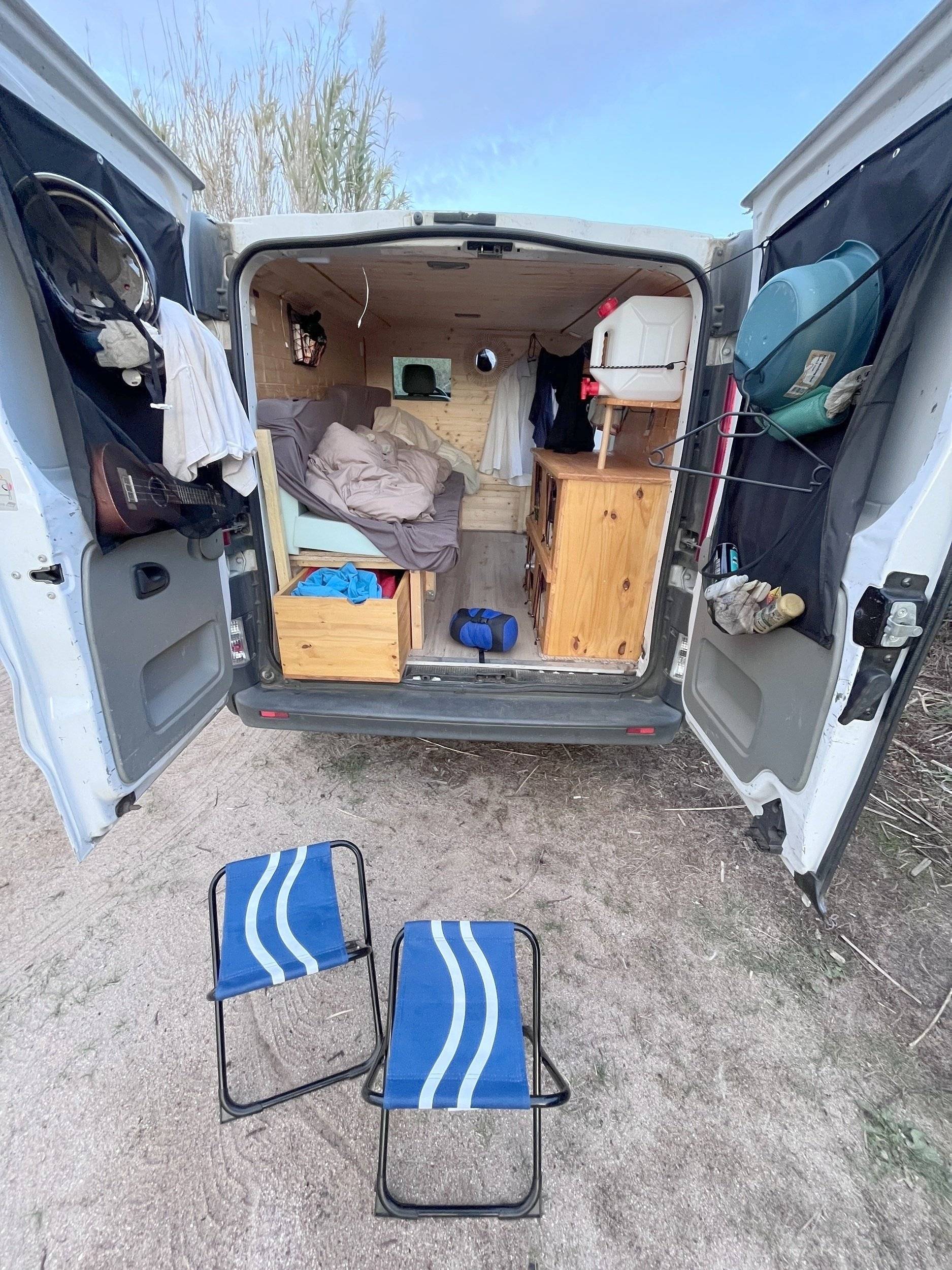 Front view from 3/4  - Yescapa