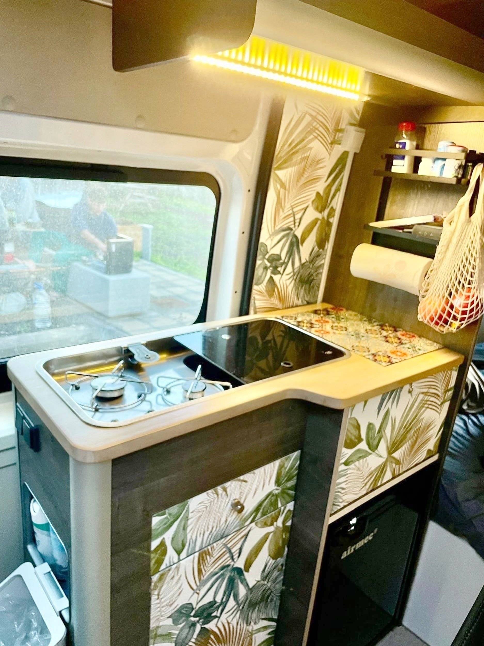 Camper Track DUCATO CAMPER VAN