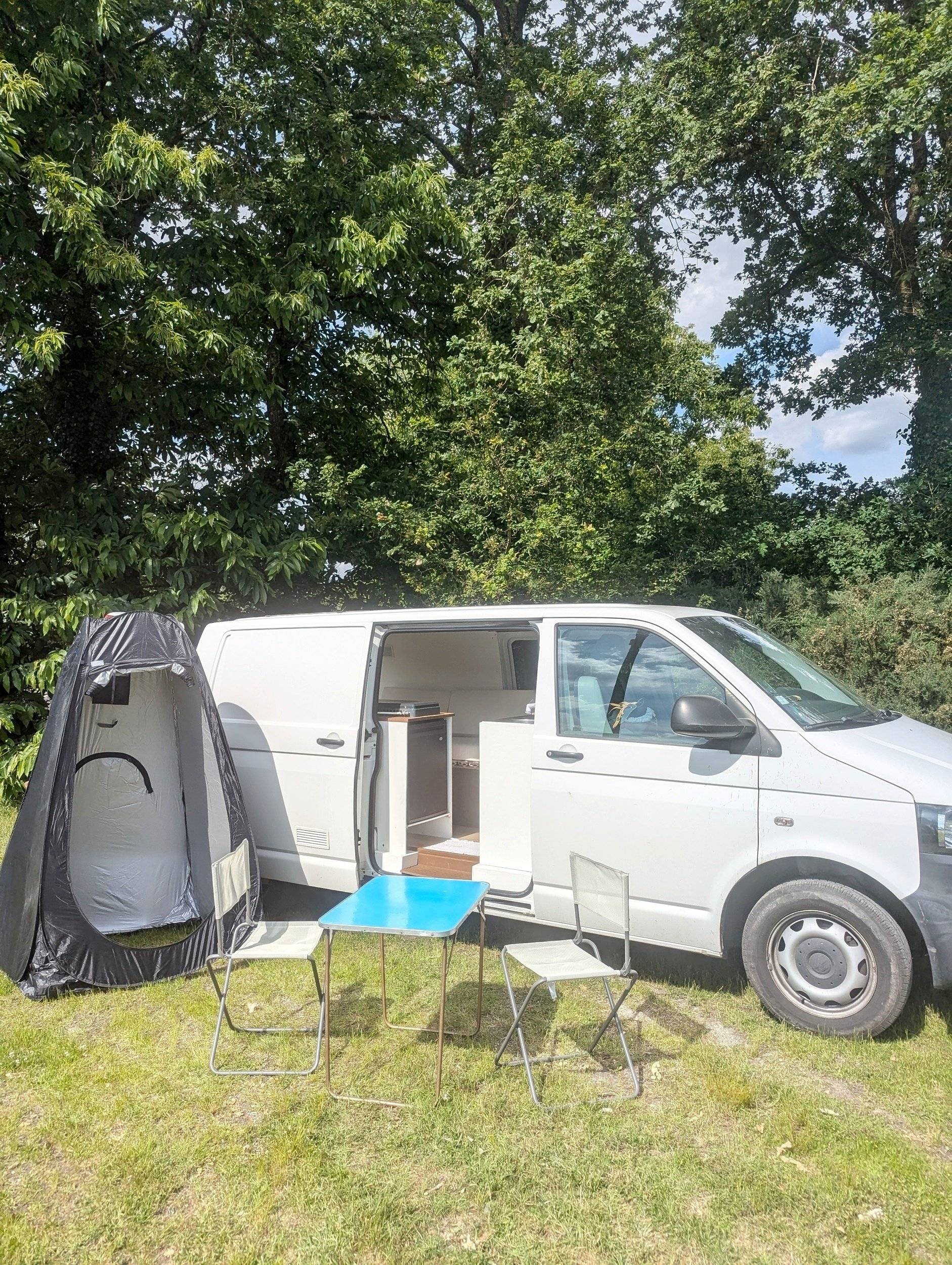 Volkswagen T5 2 l 84 ch