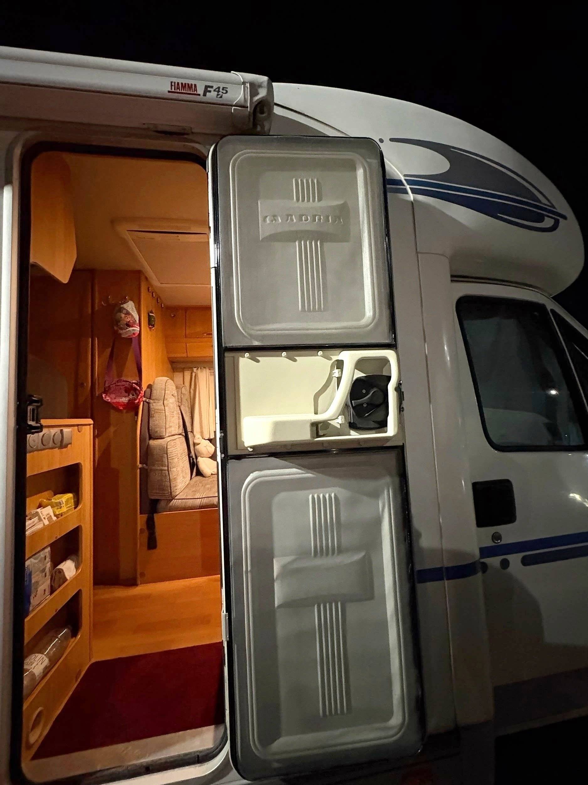 Adria ADRIA CORAL XL 660 SL