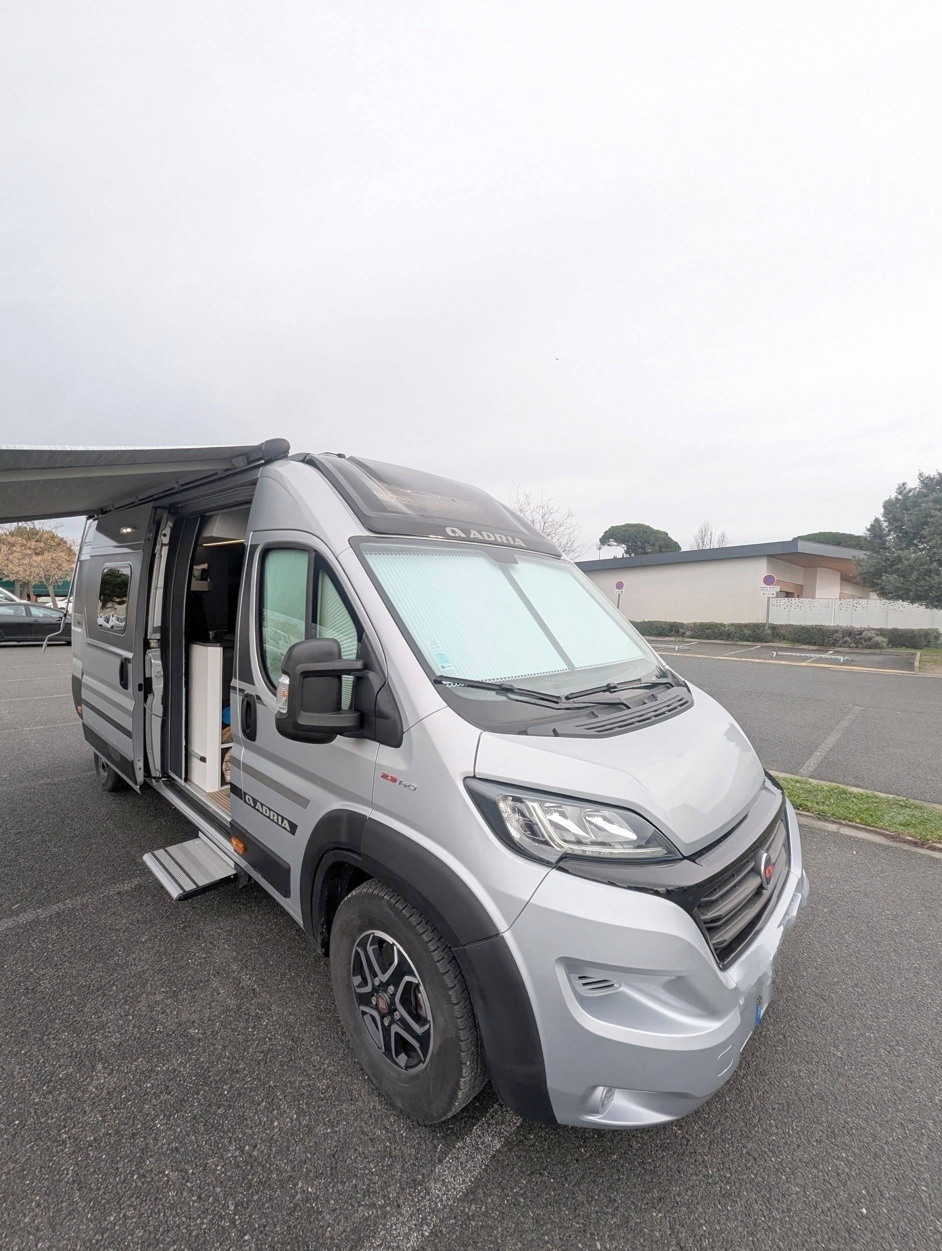 Adria Twin Supreme 640 SPB FAMILY