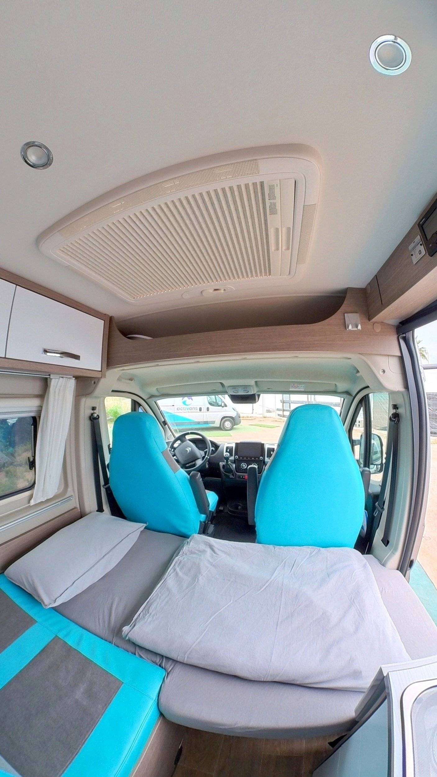 ACTIVANS SURF CAMPER 