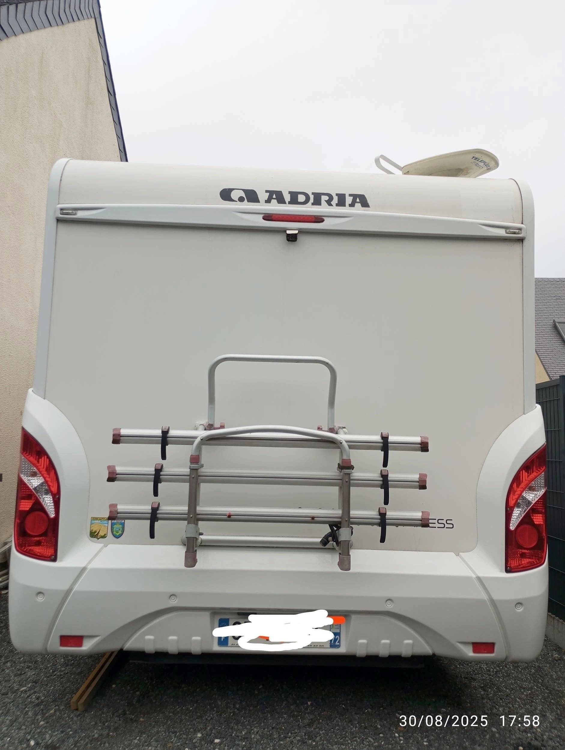 Adria 2,3 l 130 ch