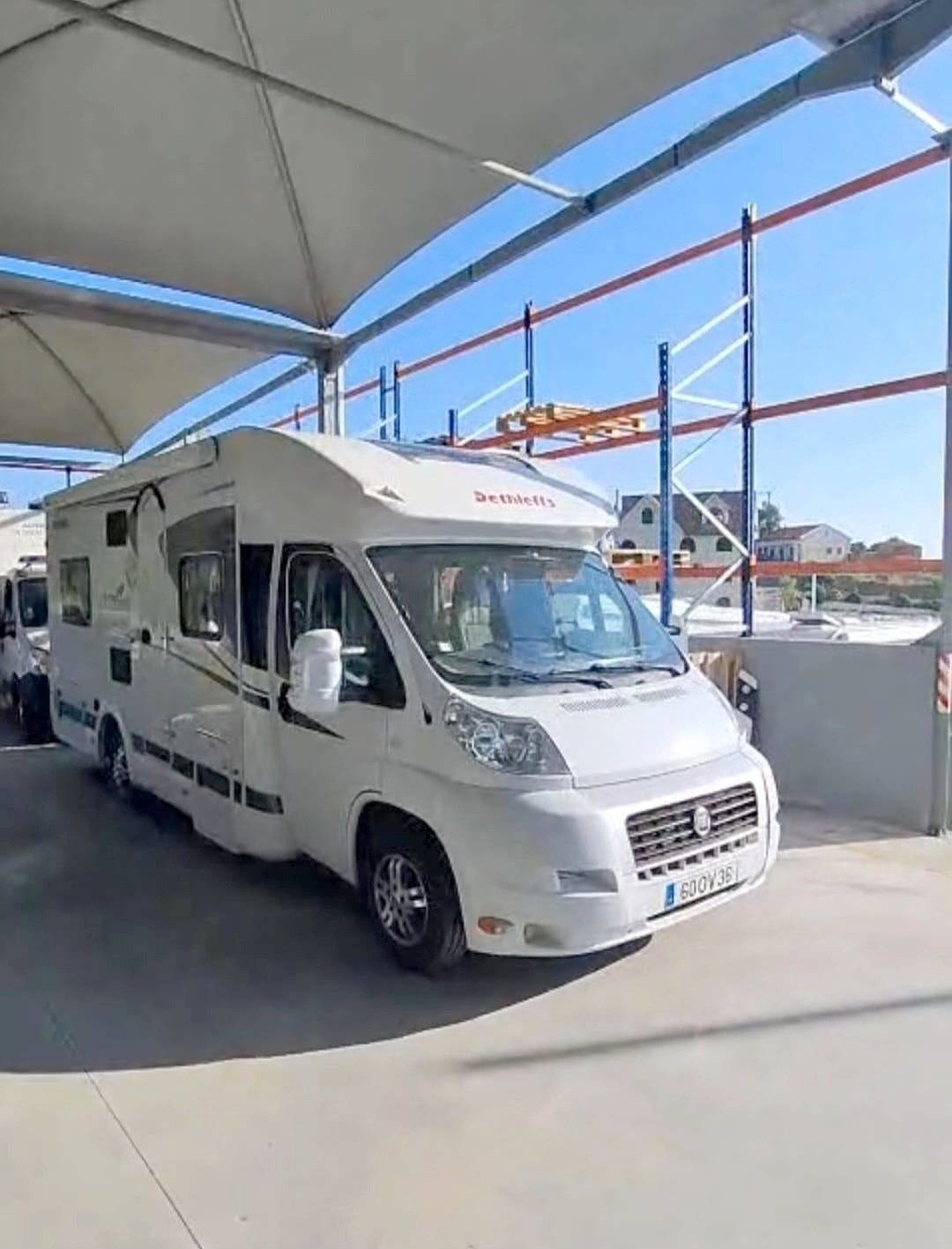 Vista del vehículo ángulo delantero Fiat Fiat Multijet 2   2,3 L   150 CV - Yescapa