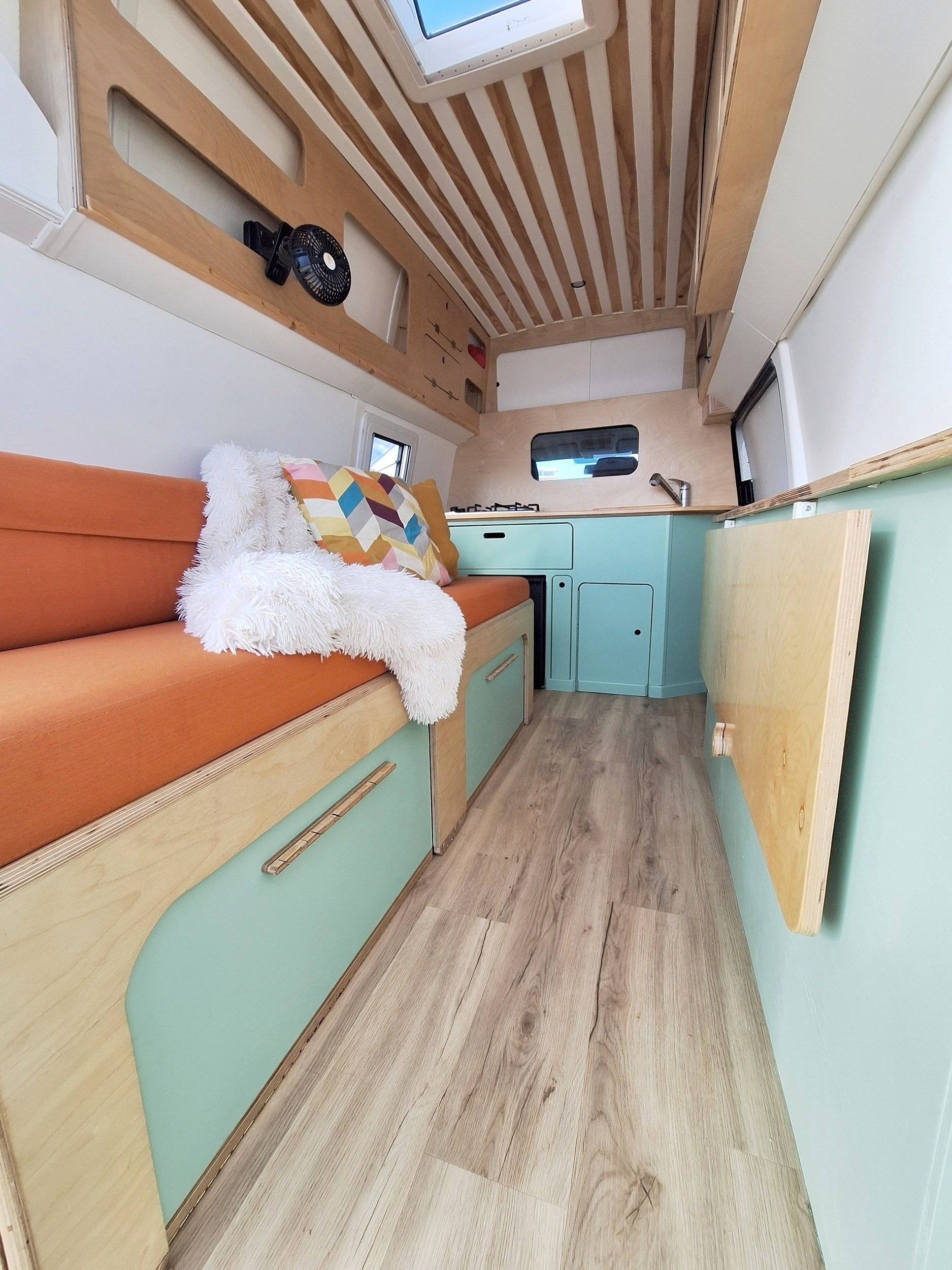 eu Volkswagen Transporter T6 TDI BM long