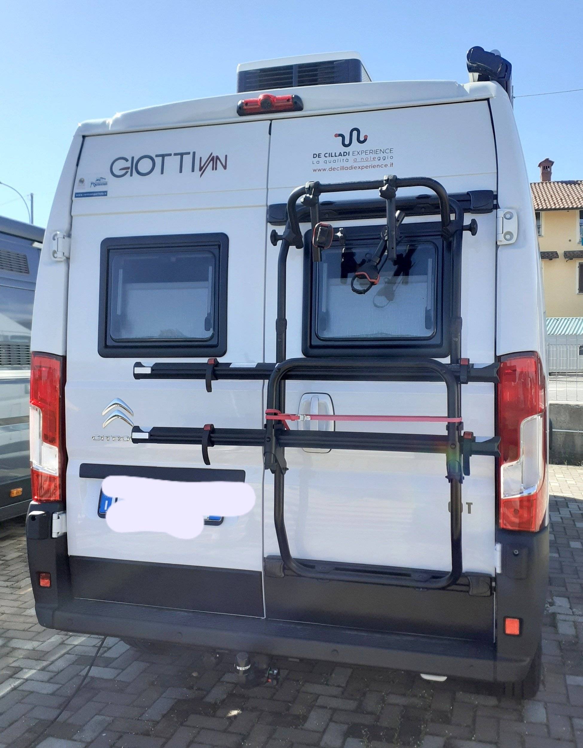 Giottiline Giotti Van 60 T Privilege by Rapidò