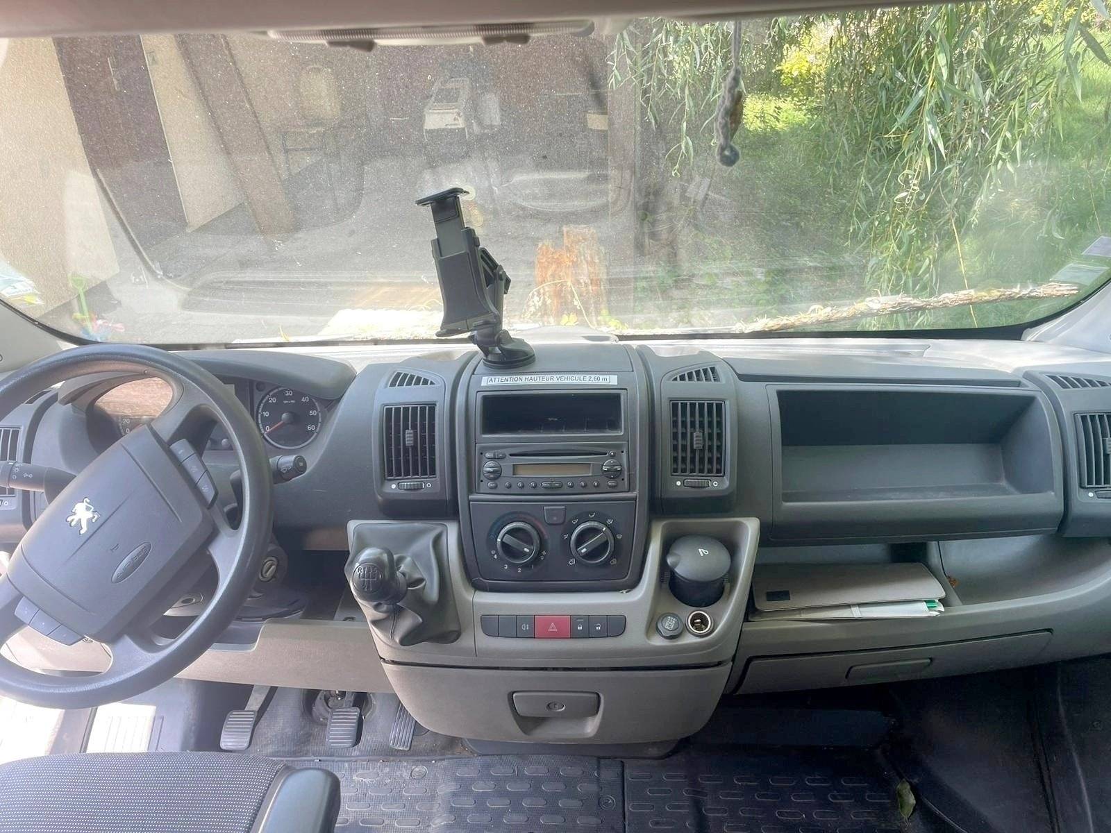 Fahrerbereich Peugeot Peugeot boxer - Yescapa