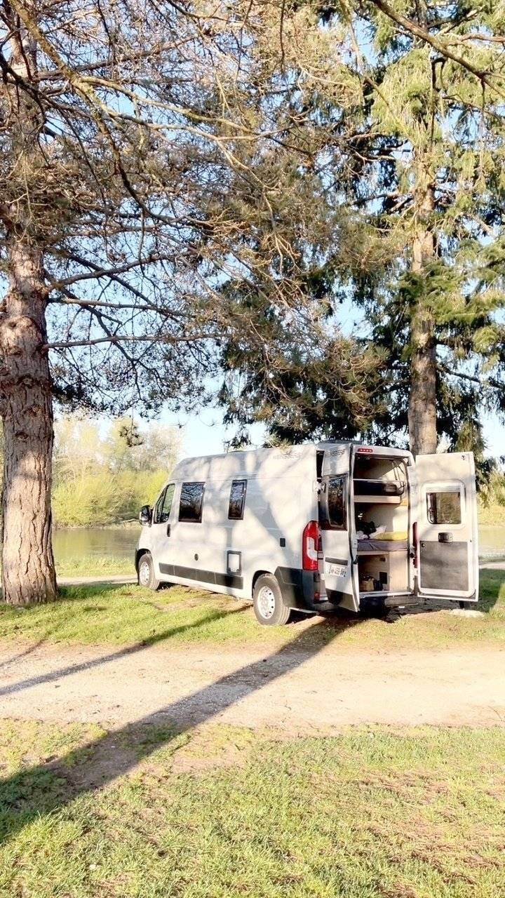 Voorkant 3/4 Fiat DUCATO - Yescapa