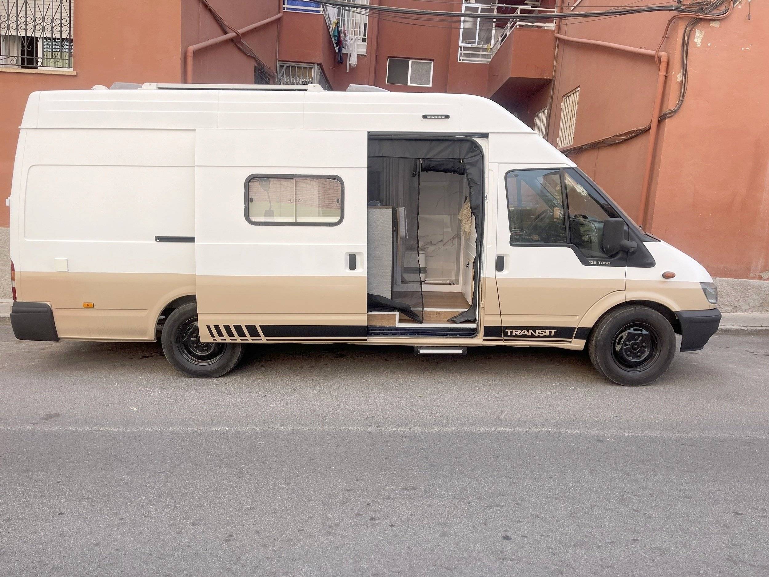 Ford Transit 2,4 l 140 ch