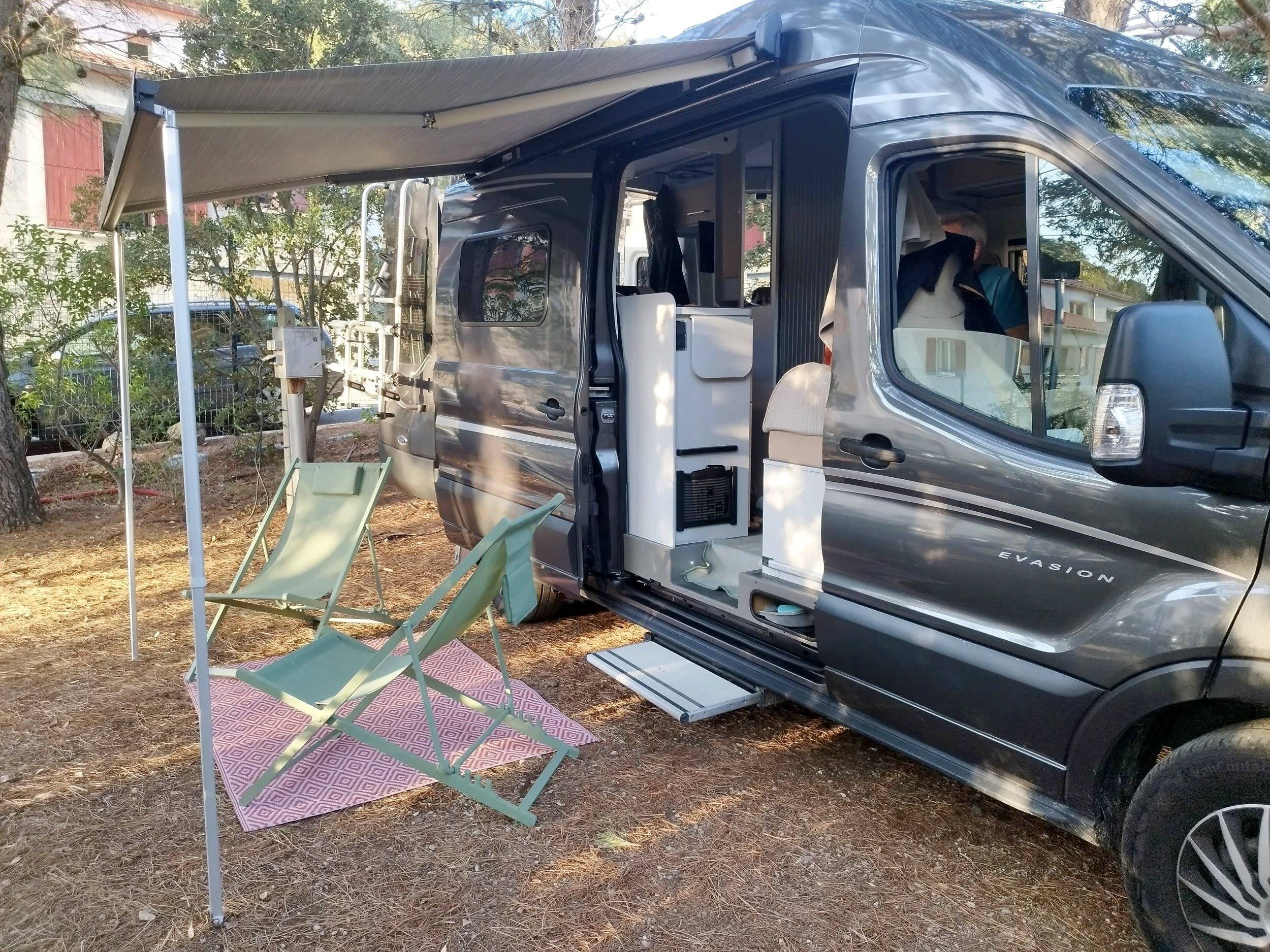 Font Vendôme FORD TRANSIT