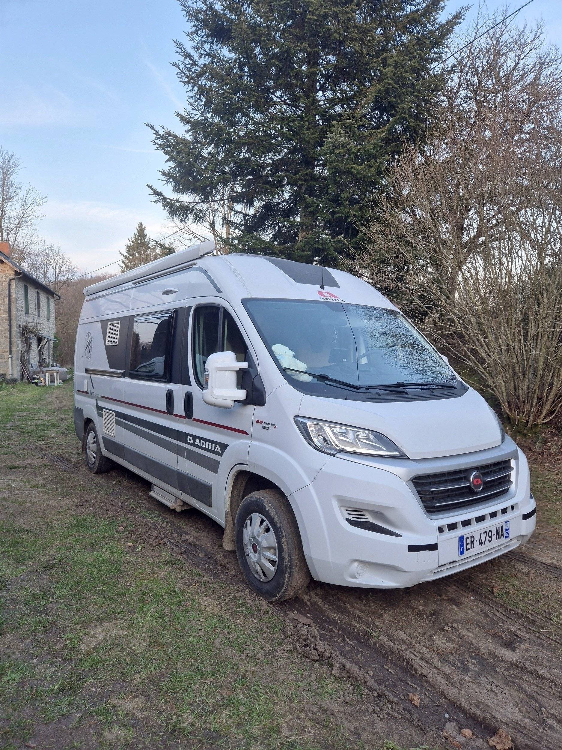 Adria Twin 600 Spt