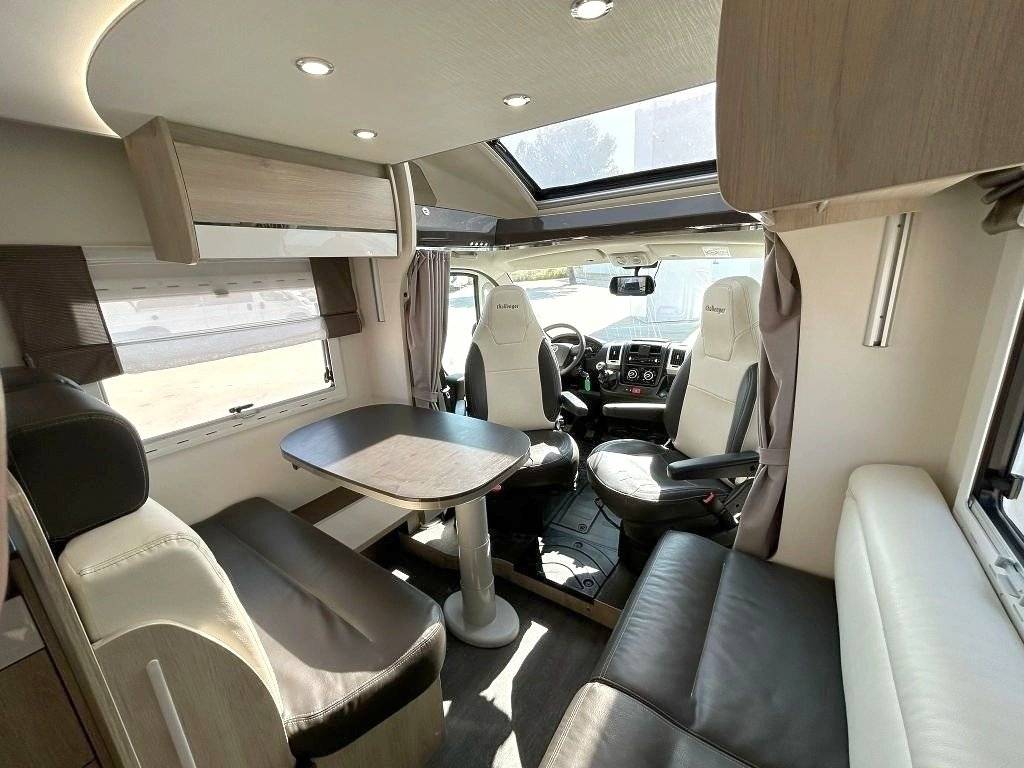 Challenger 2,3 l 130 ch