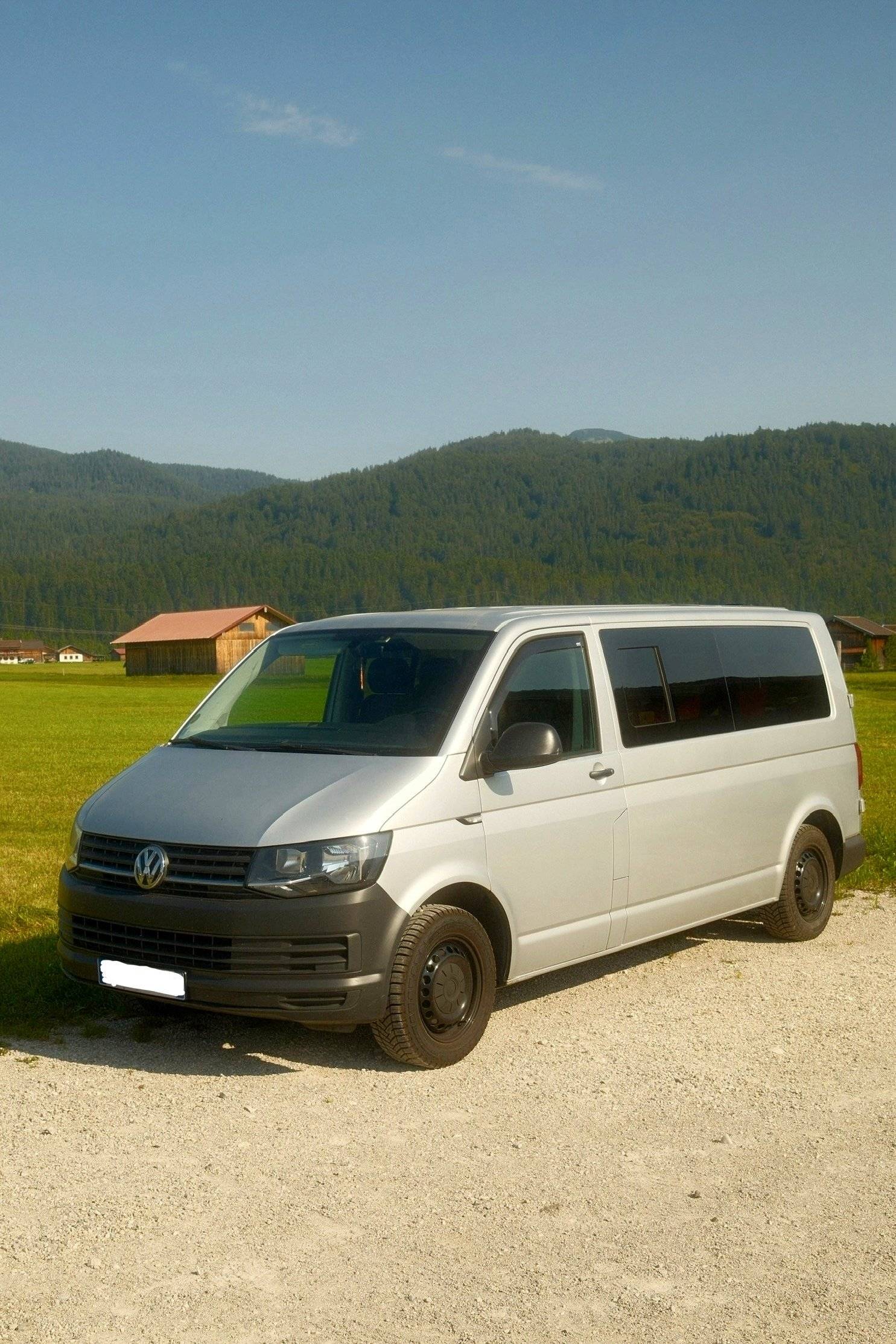 Front view from 3/4 Volkswagen Volkswagen T6 - Yescapa