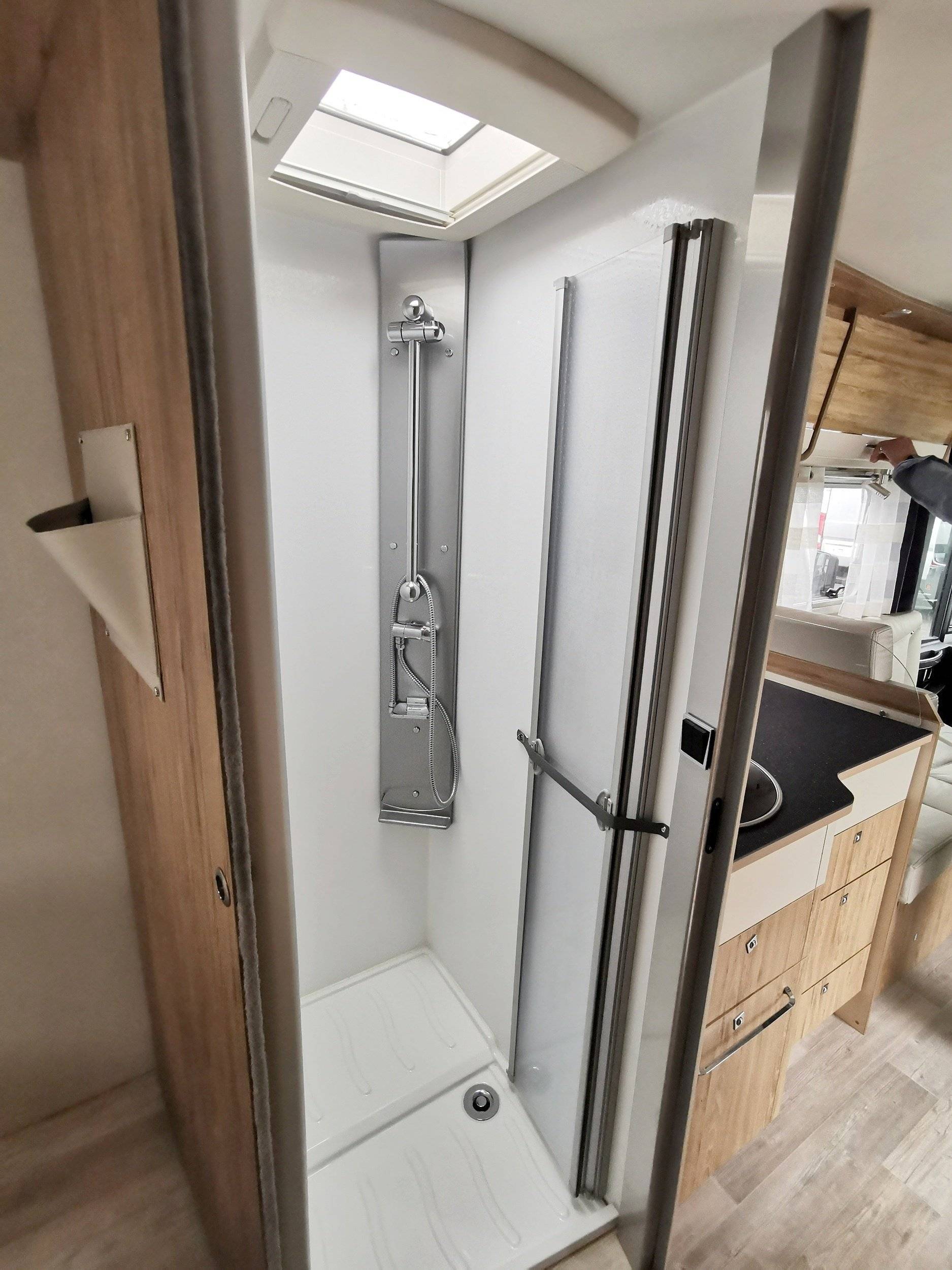 Bavaria 2,3 l 130 ch