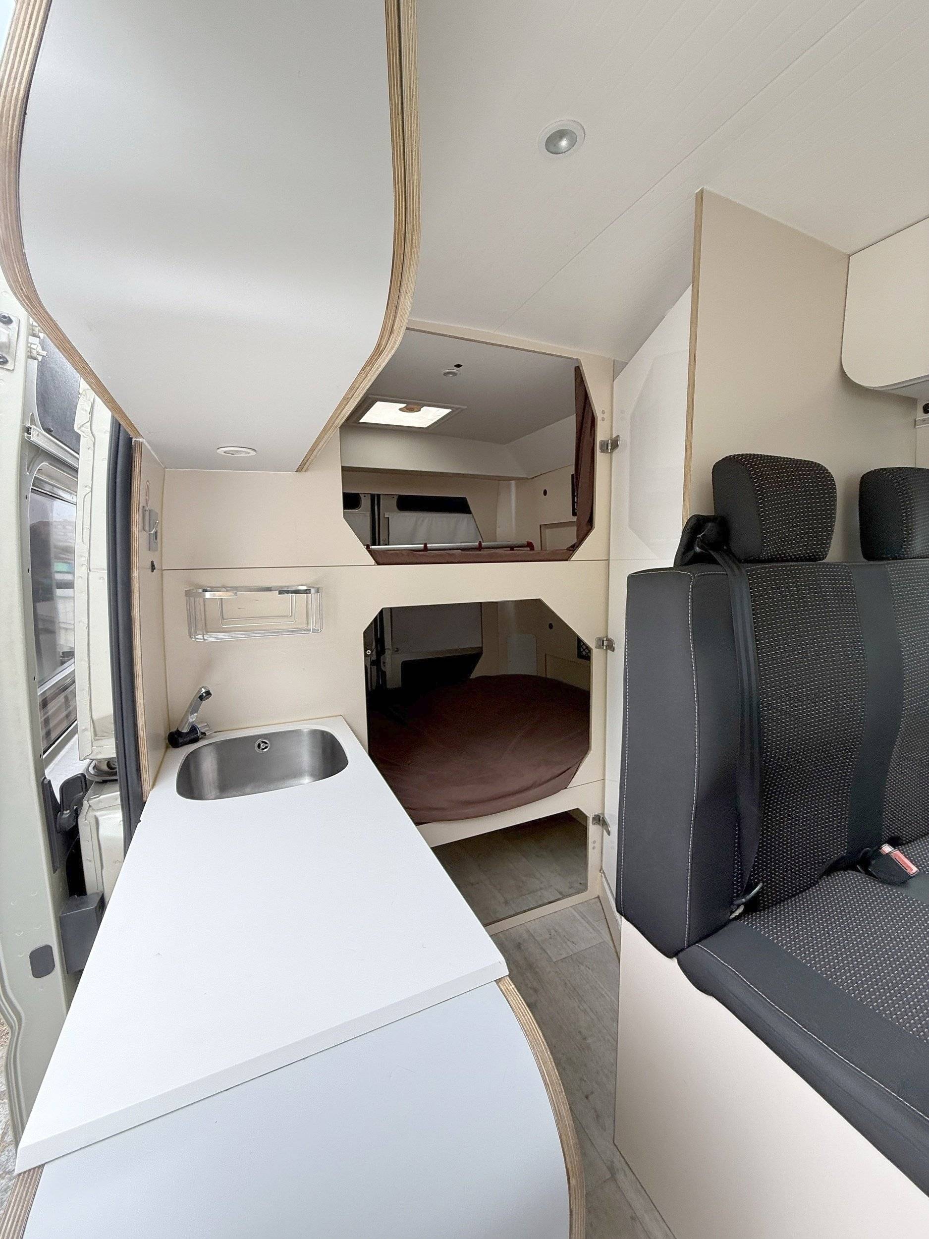 Berth Fiat 2,0 l 115 ch - Yescapa