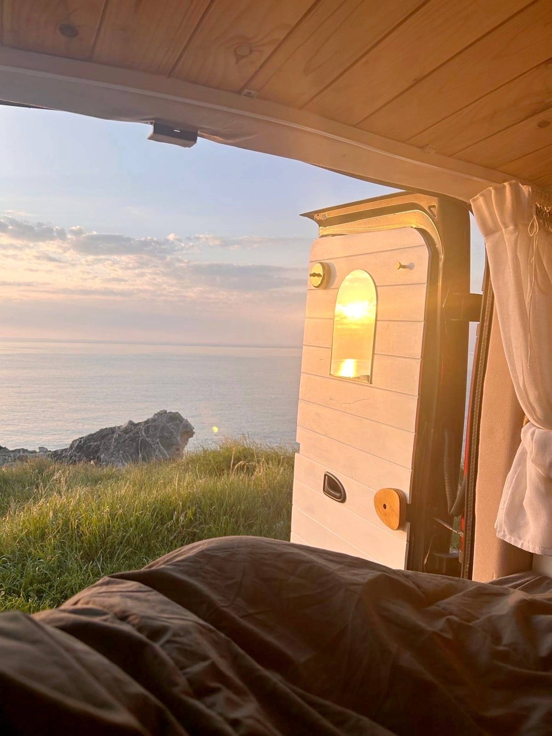 Couchages Renault 2,0 l 90 ch - Yescapa