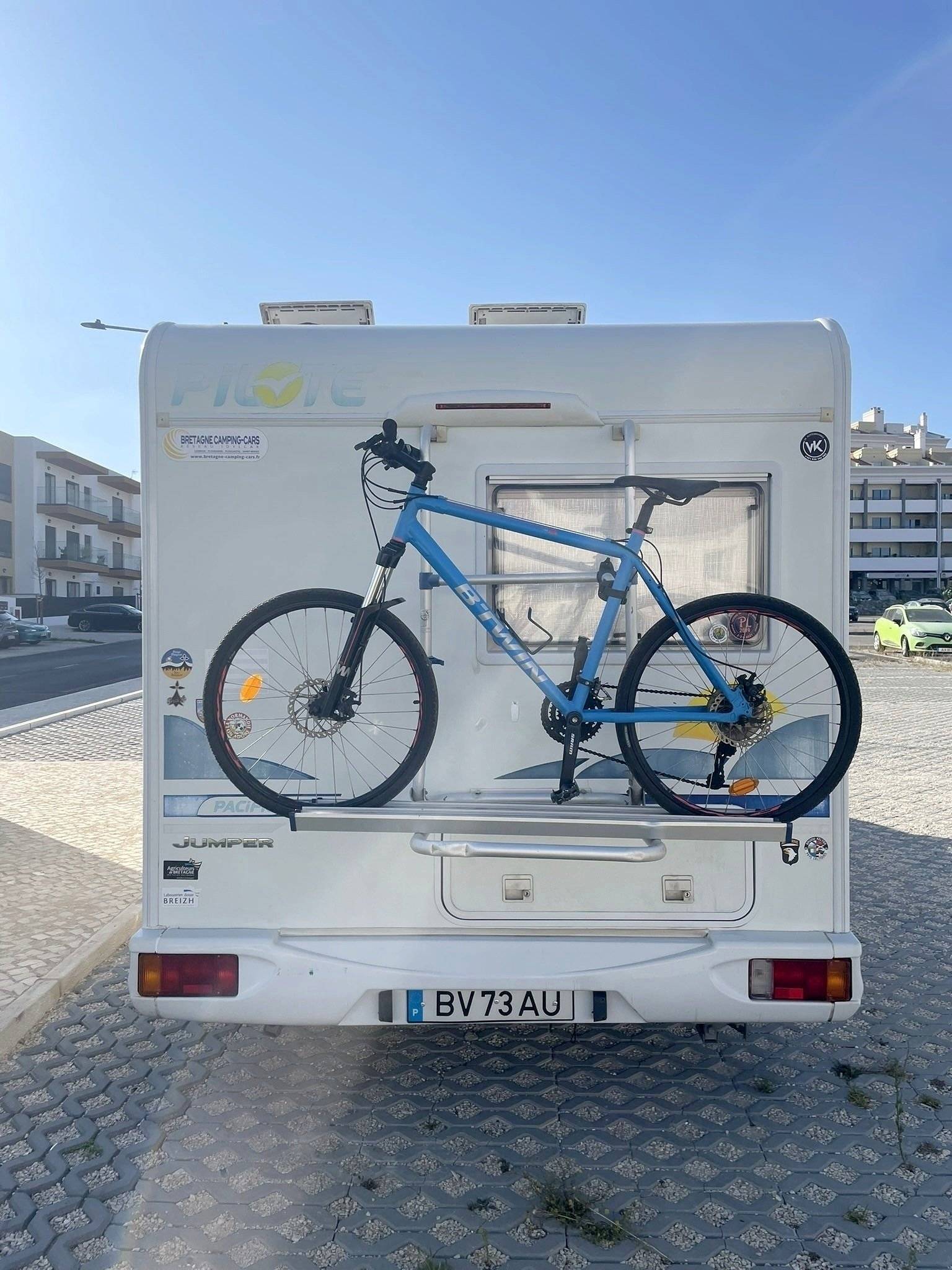 Car Caravane Jumper 2,8