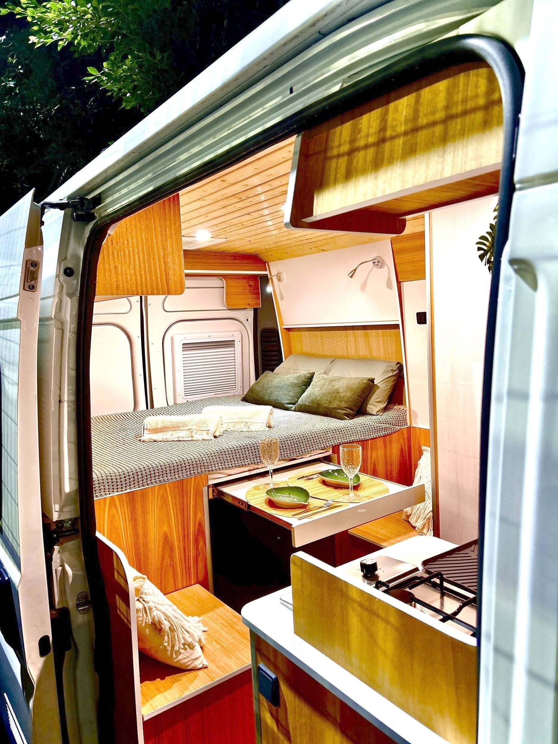 Car Caravane CARAVAN  