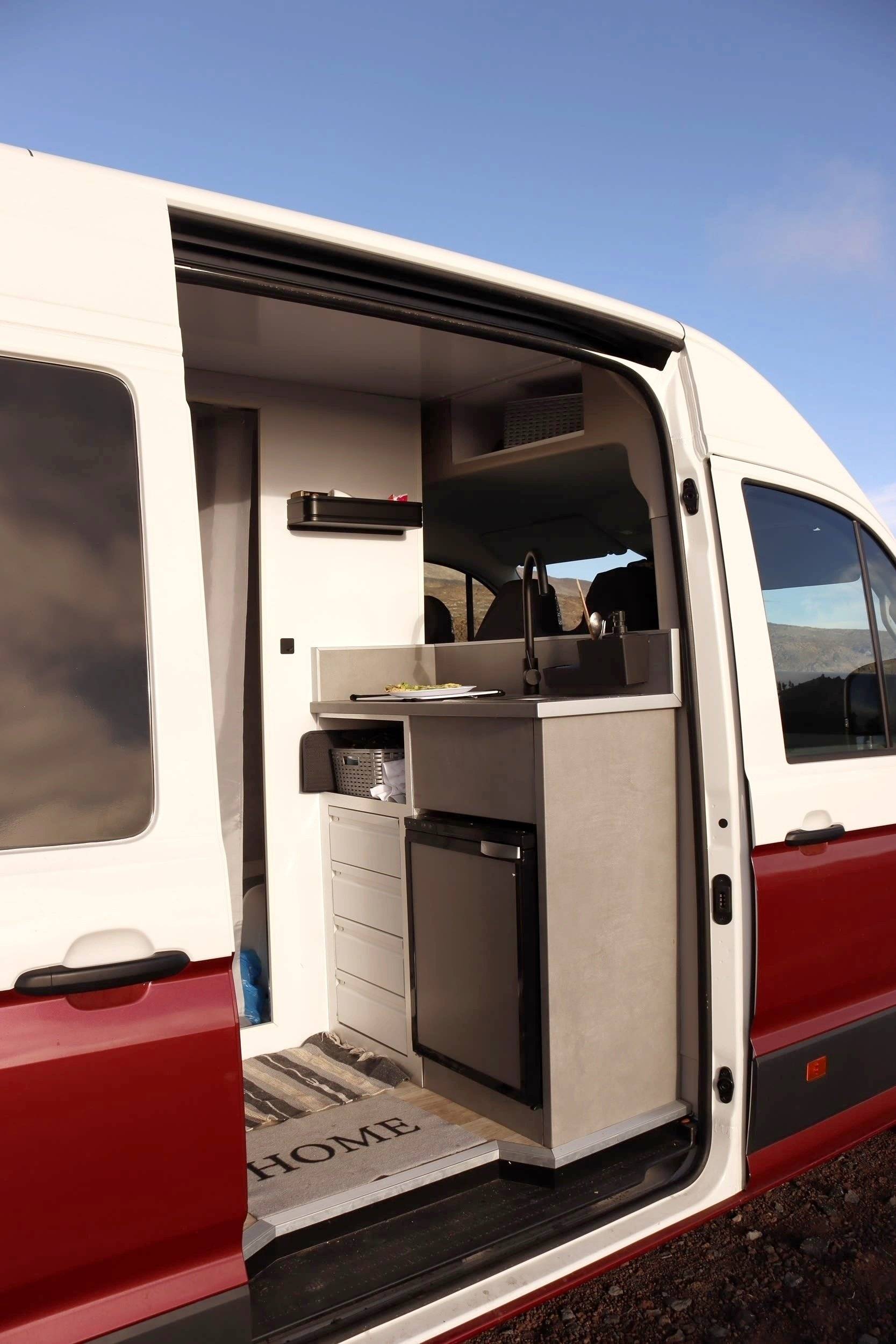 Voorkant 3/4 Volkswagen Crafter 2,0 l 102 ch - Yescapa