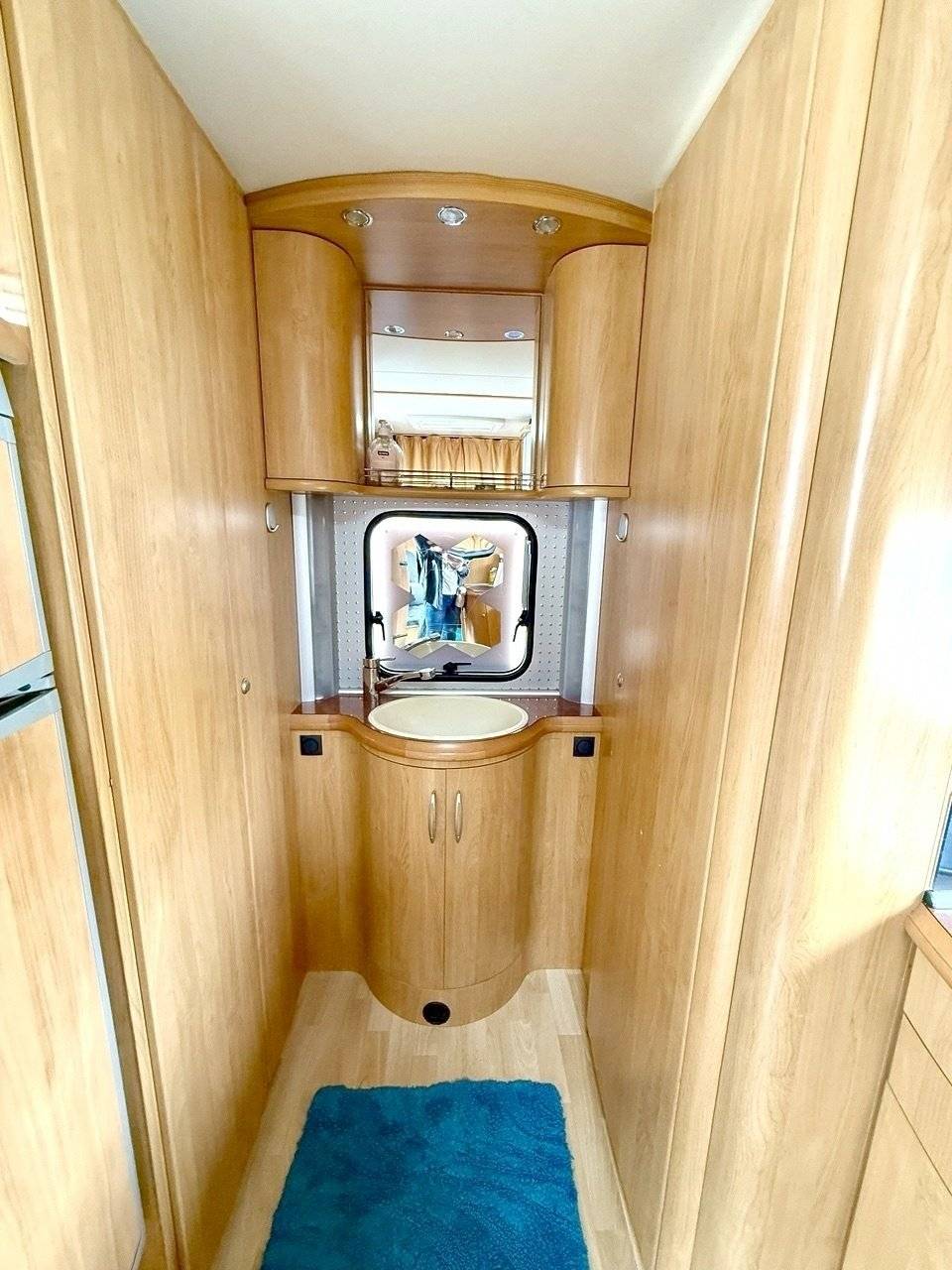 FORD TRANSIT FT 300L HOBBY