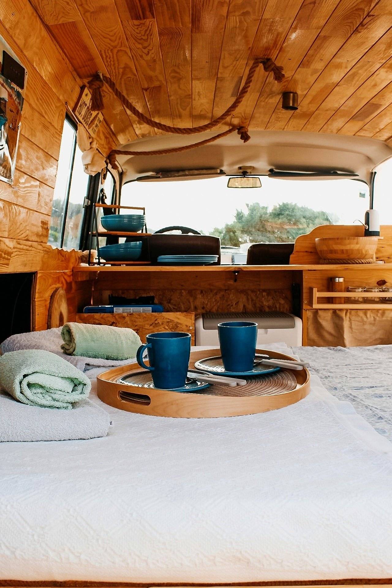 Car Caravane Ford transit