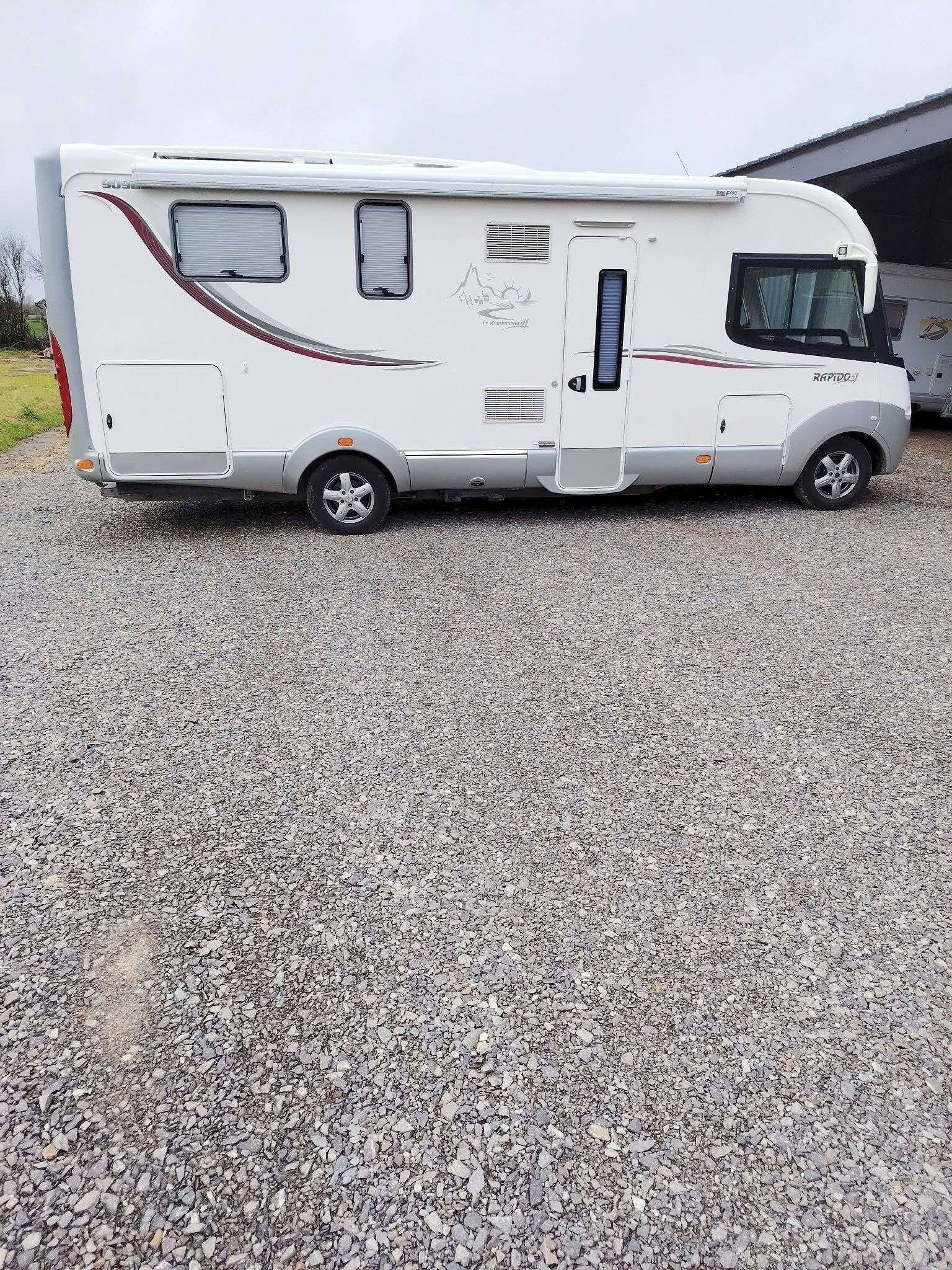 Voorkant 3/4 Fiat 2,3 l 130 ch - Yescapa