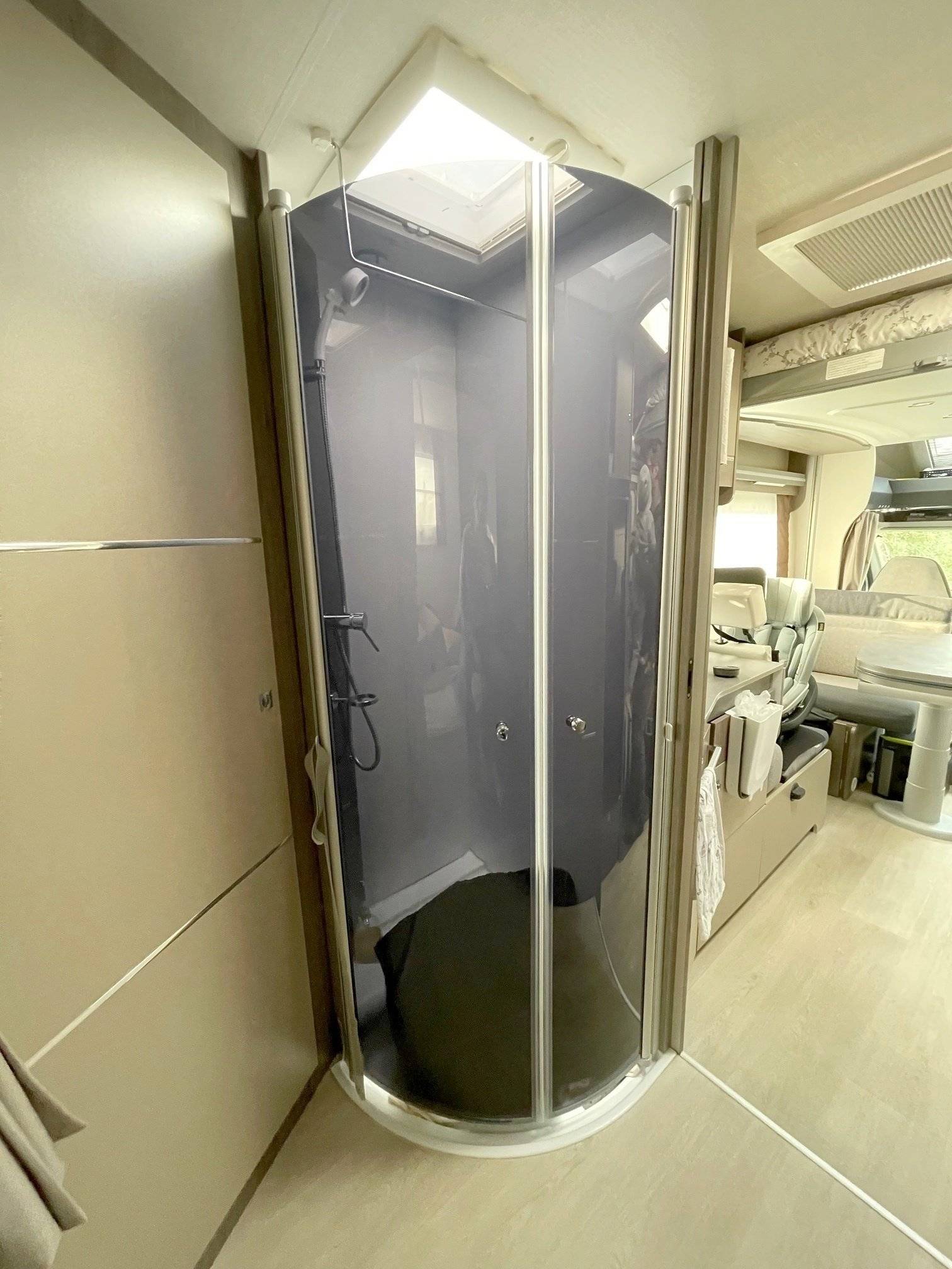 Challenger Transit 2,0 l 170 ch