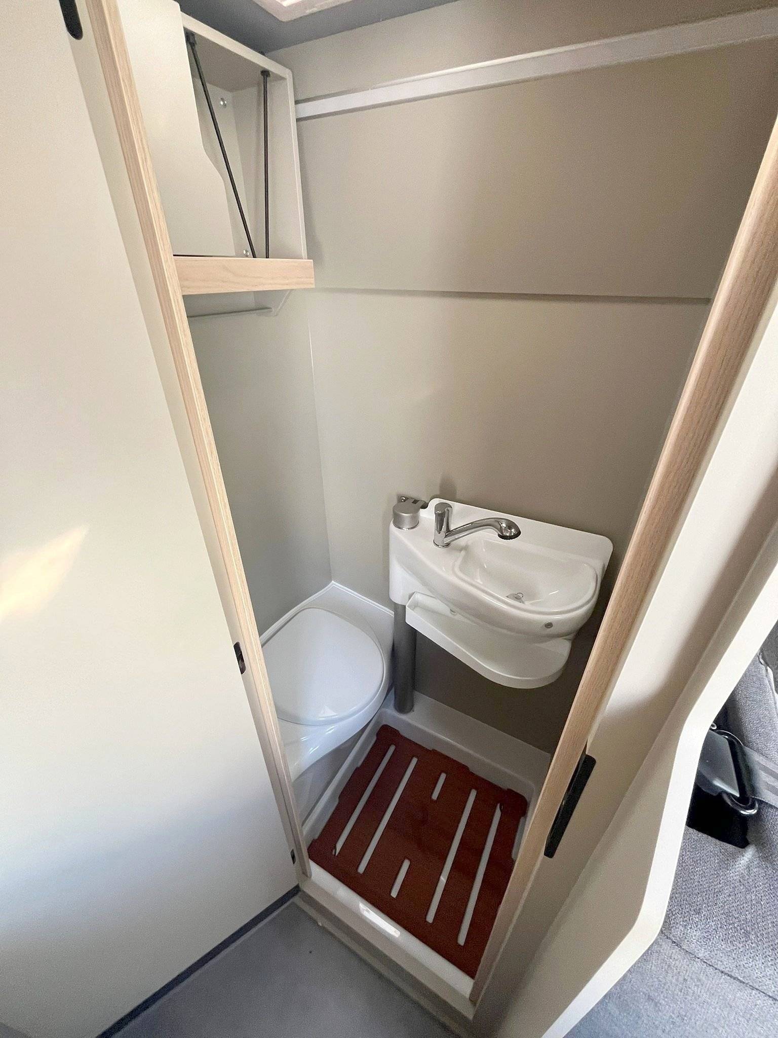 ROBETA Womondo sphinx 