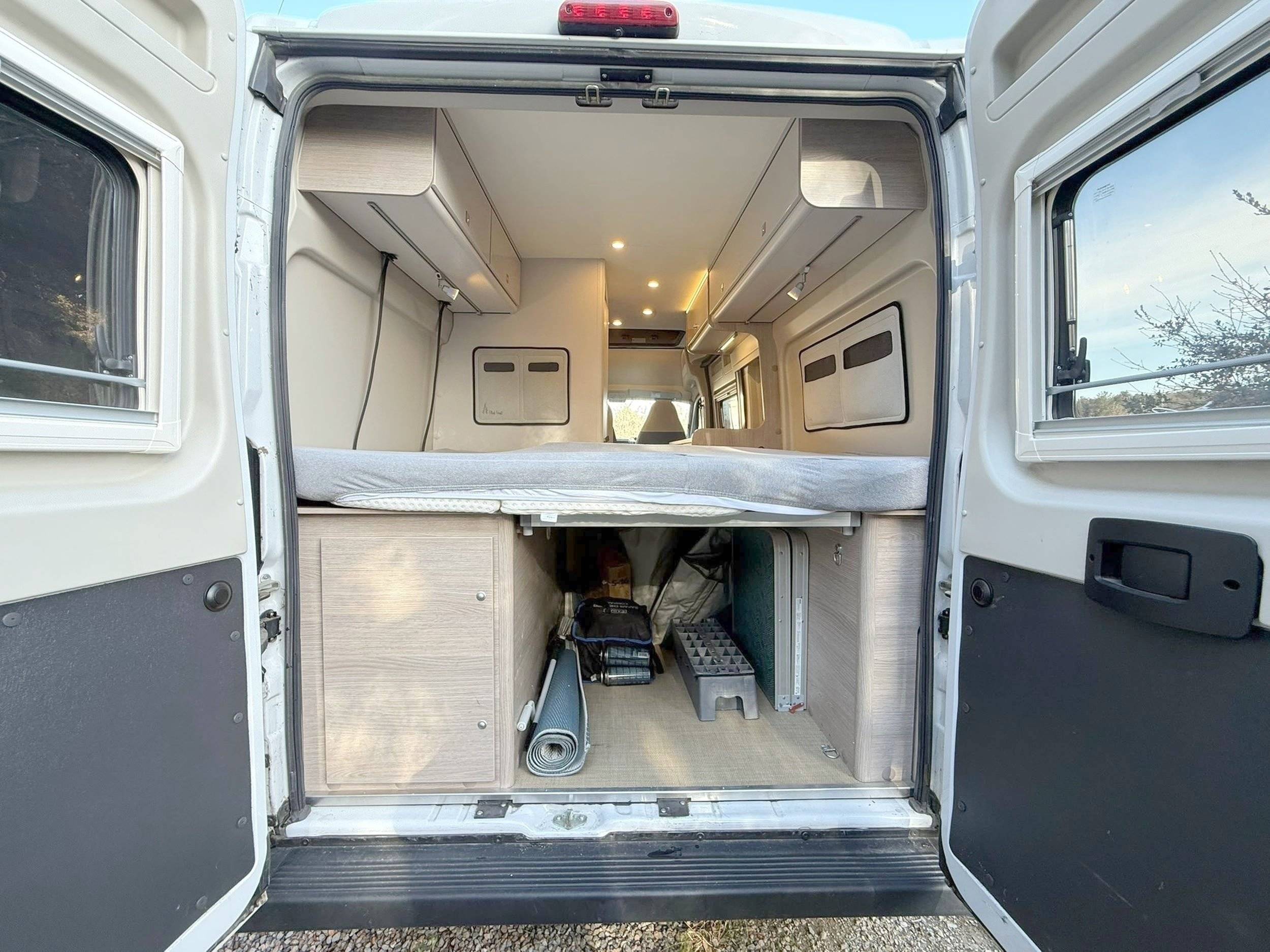 Bürstner CAMPEO C600 BLACK FOREST