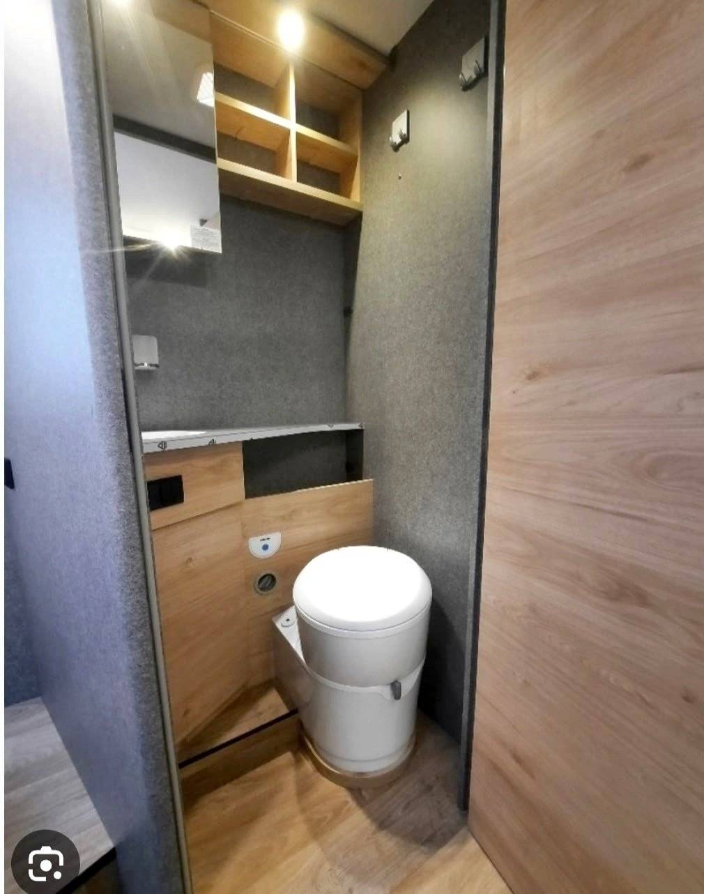 Dethleffs Just Go  7055 EB