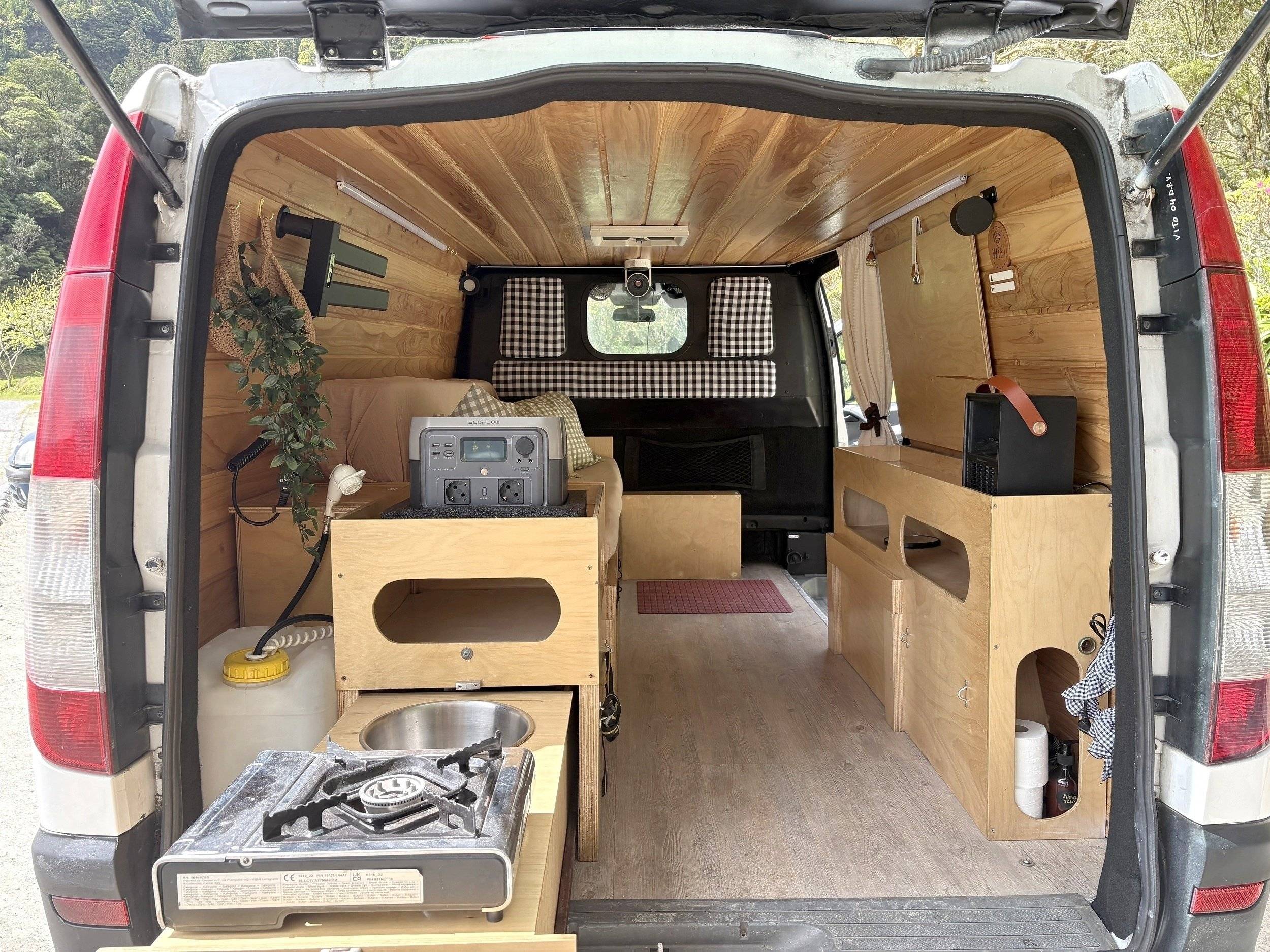 Mercedes Benz Vito