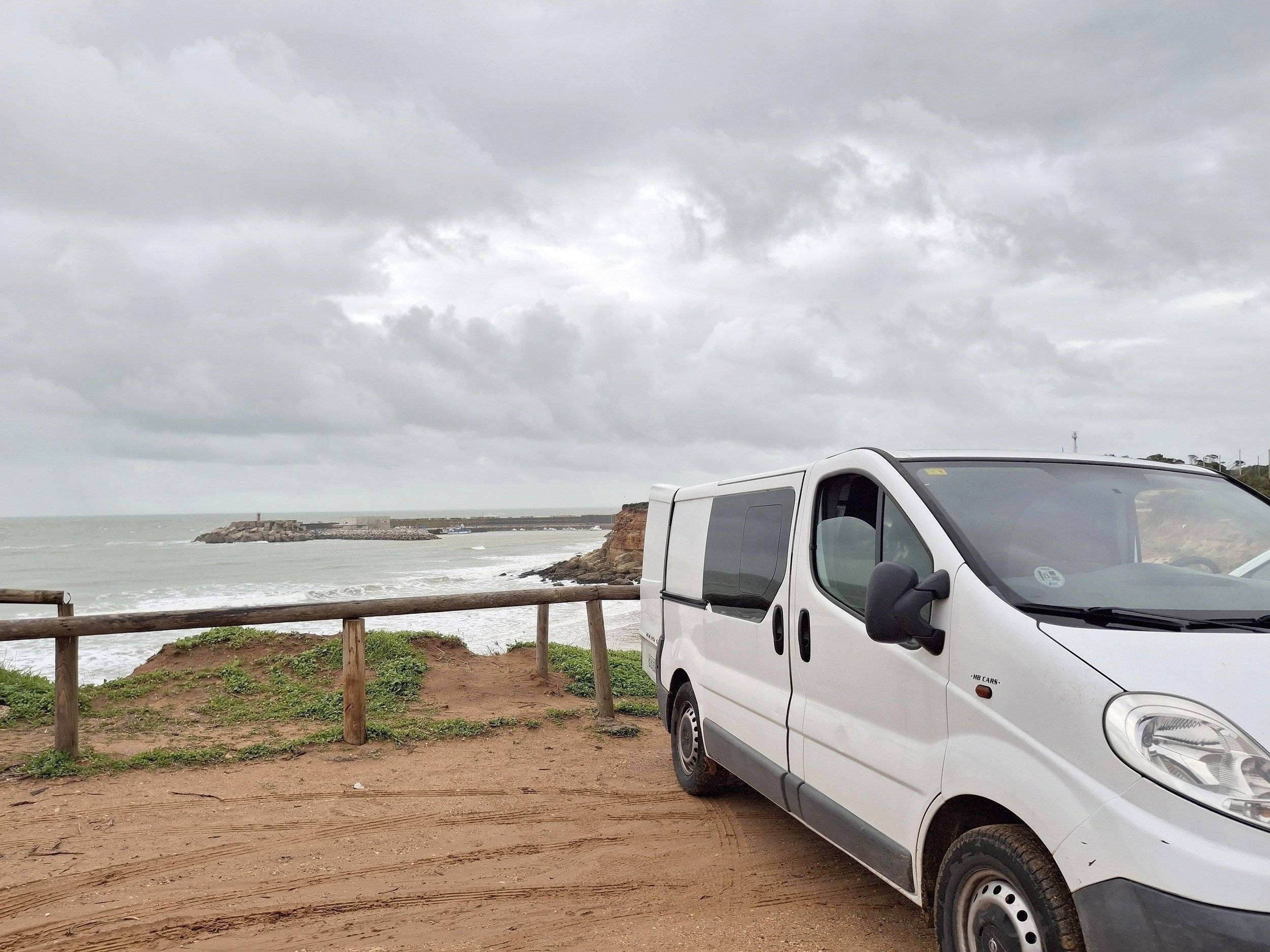 Vue avant de 3/4 Opel - Yescapa