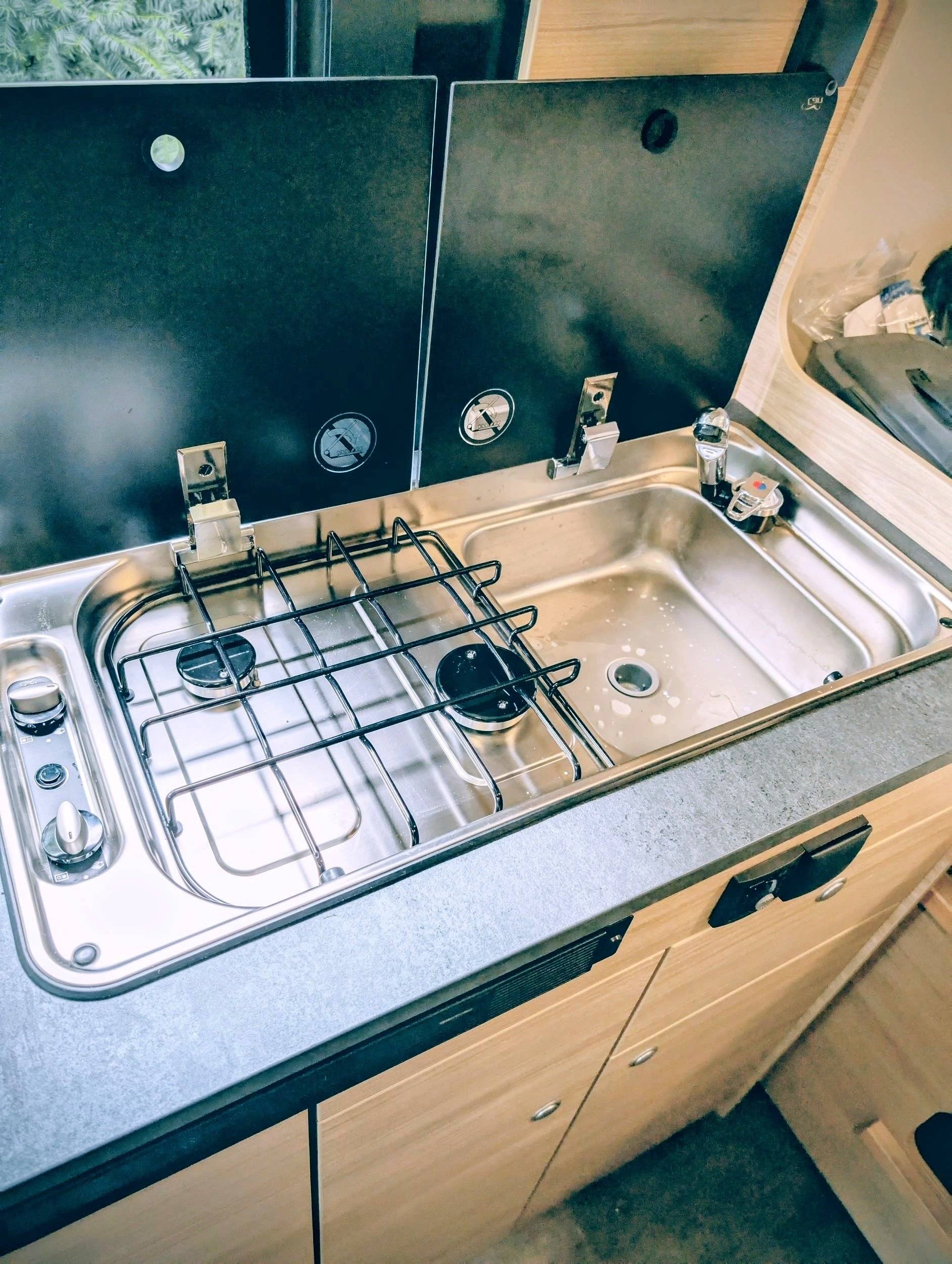 Kitchen Citroën Jumper 2,0 l 163 ch - Yescapa