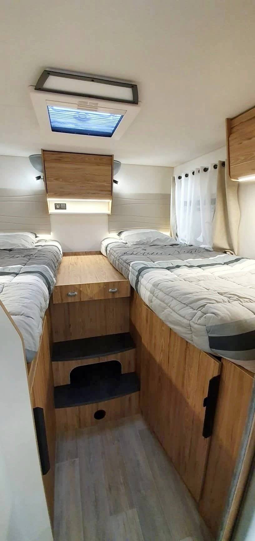 Bavaria I740 Gj Style