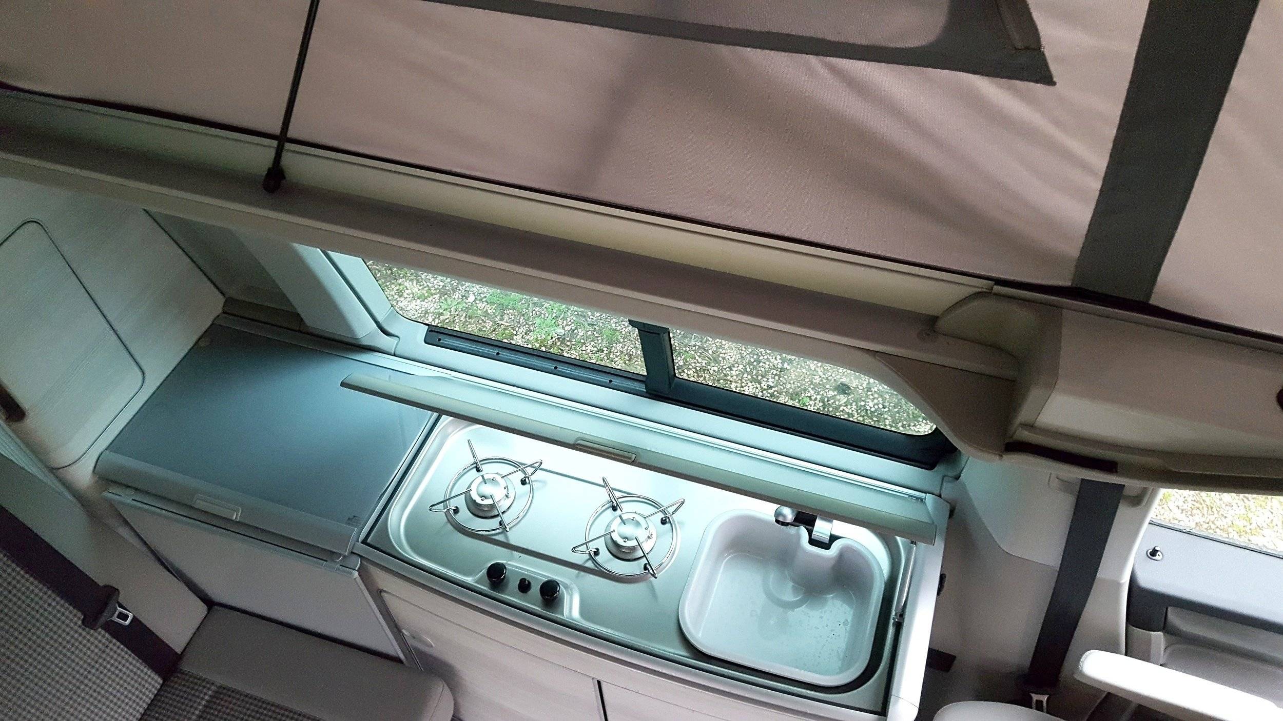 Volkswagen T6 2 l TDI 150 ch